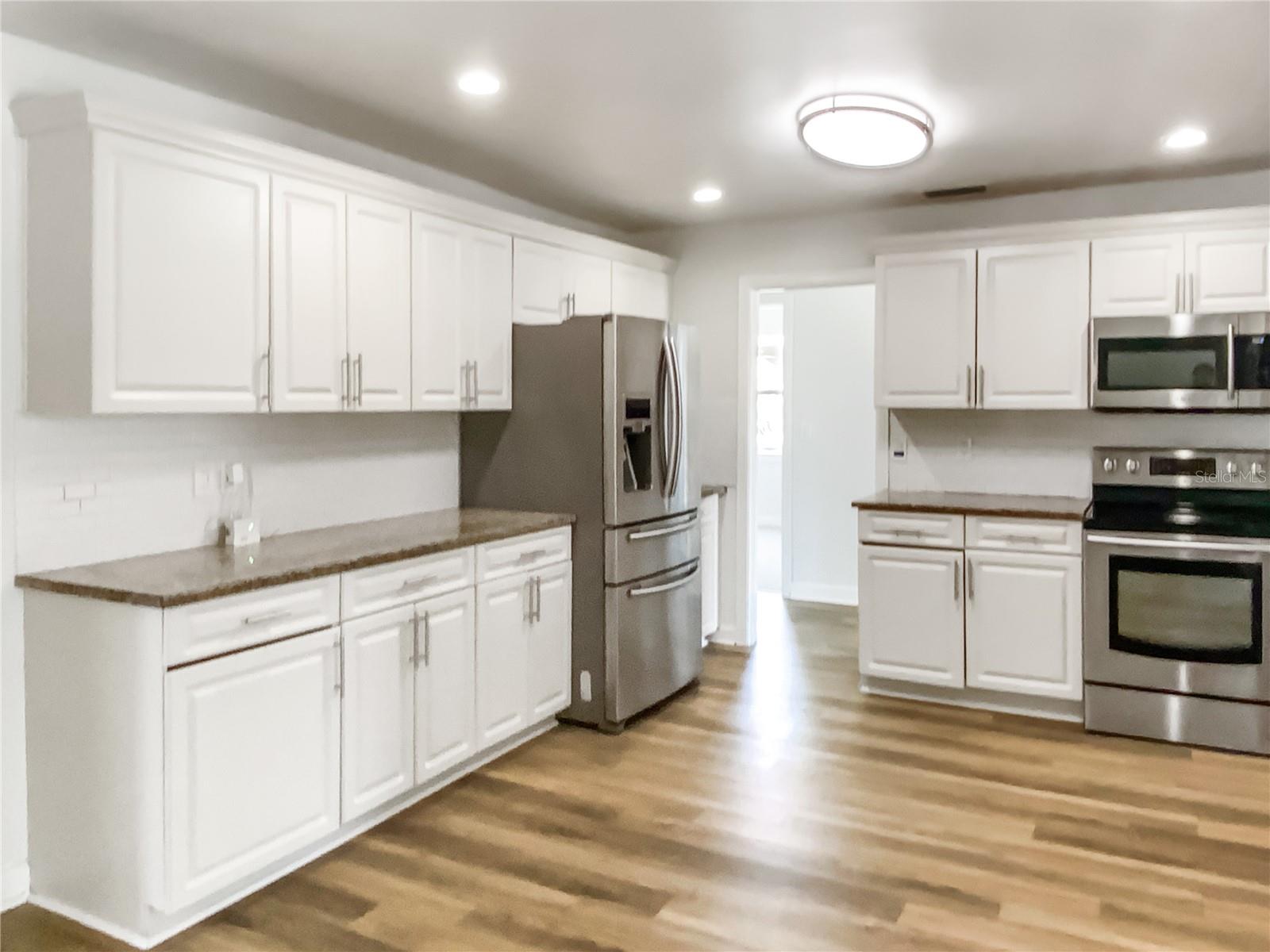 1115 31ST ST W, BRADENTON, FL, 34205