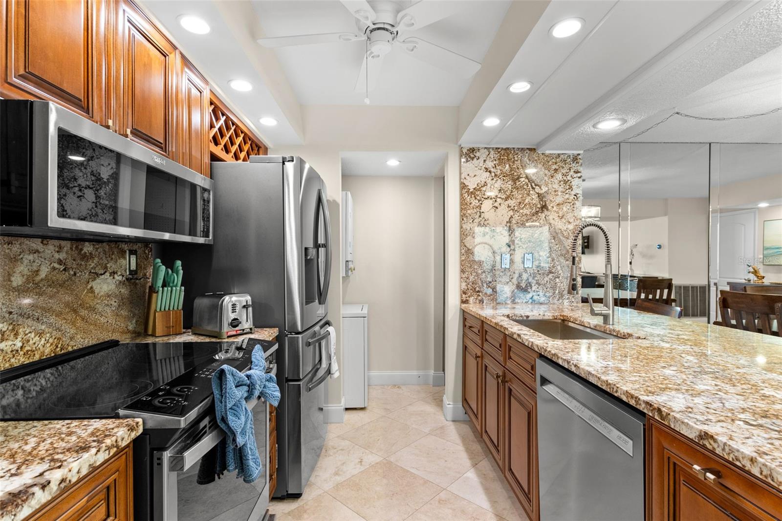 450 S GULFVIEW BLVD #802, CLEARWATER BEACH, FL, 33767