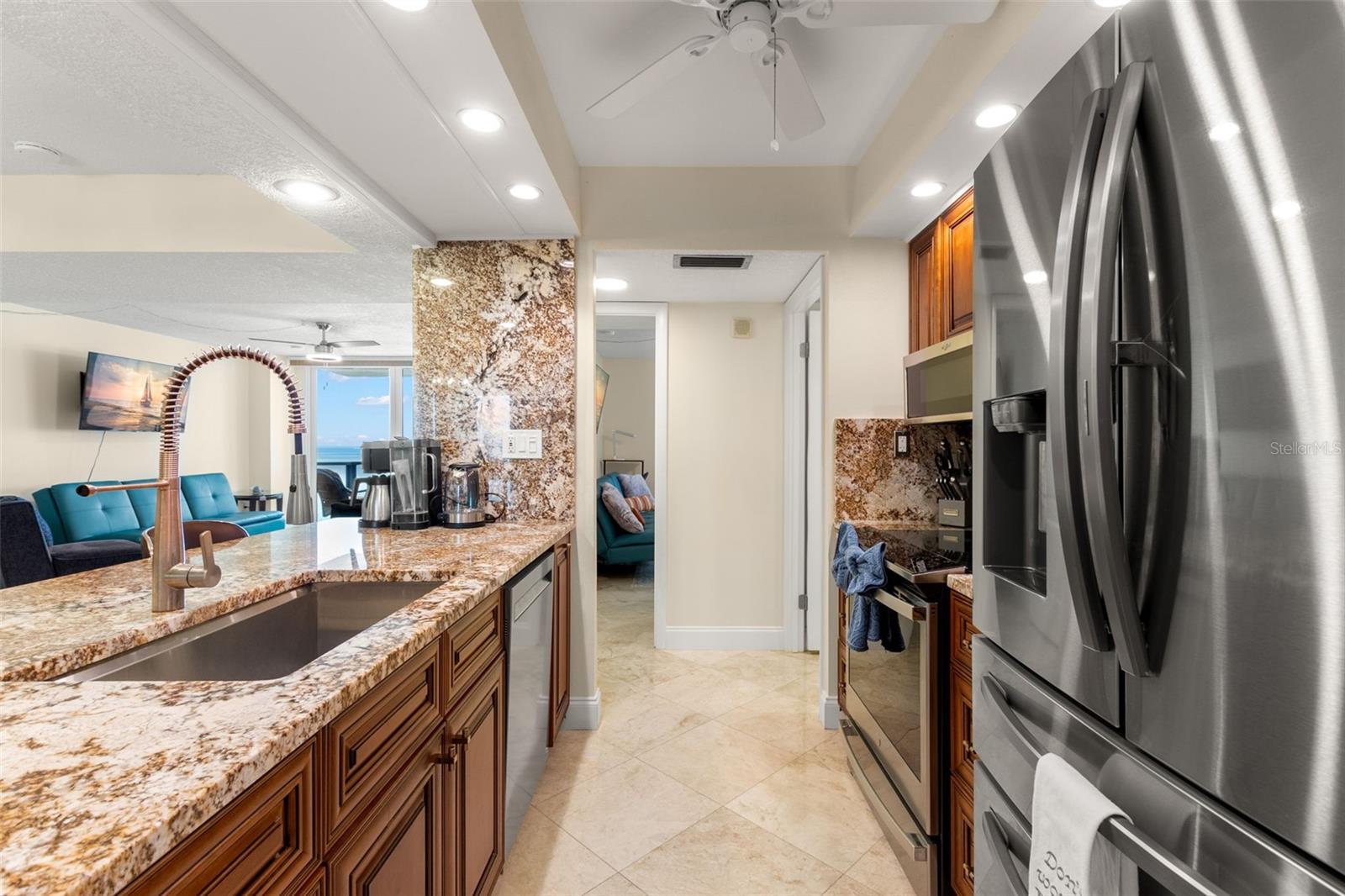450 S GULFVIEW BLVD #802, CLEARWATER BEACH, FL, 33767