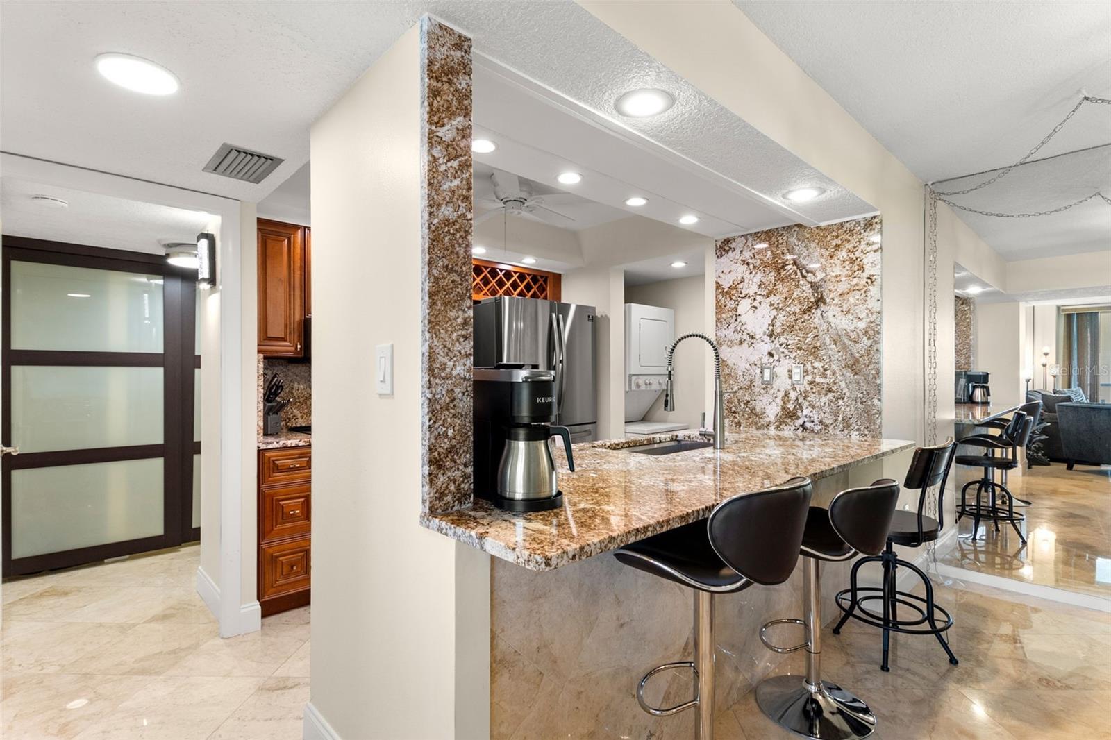 450 S GULFVIEW BLVD #802, CLEARWATER BEACH, FL, 33767