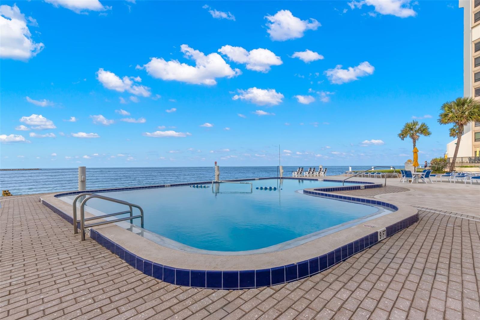 450 S GULFVIEW BLVD #802, CLEARWATER BEACH, FL, 33767