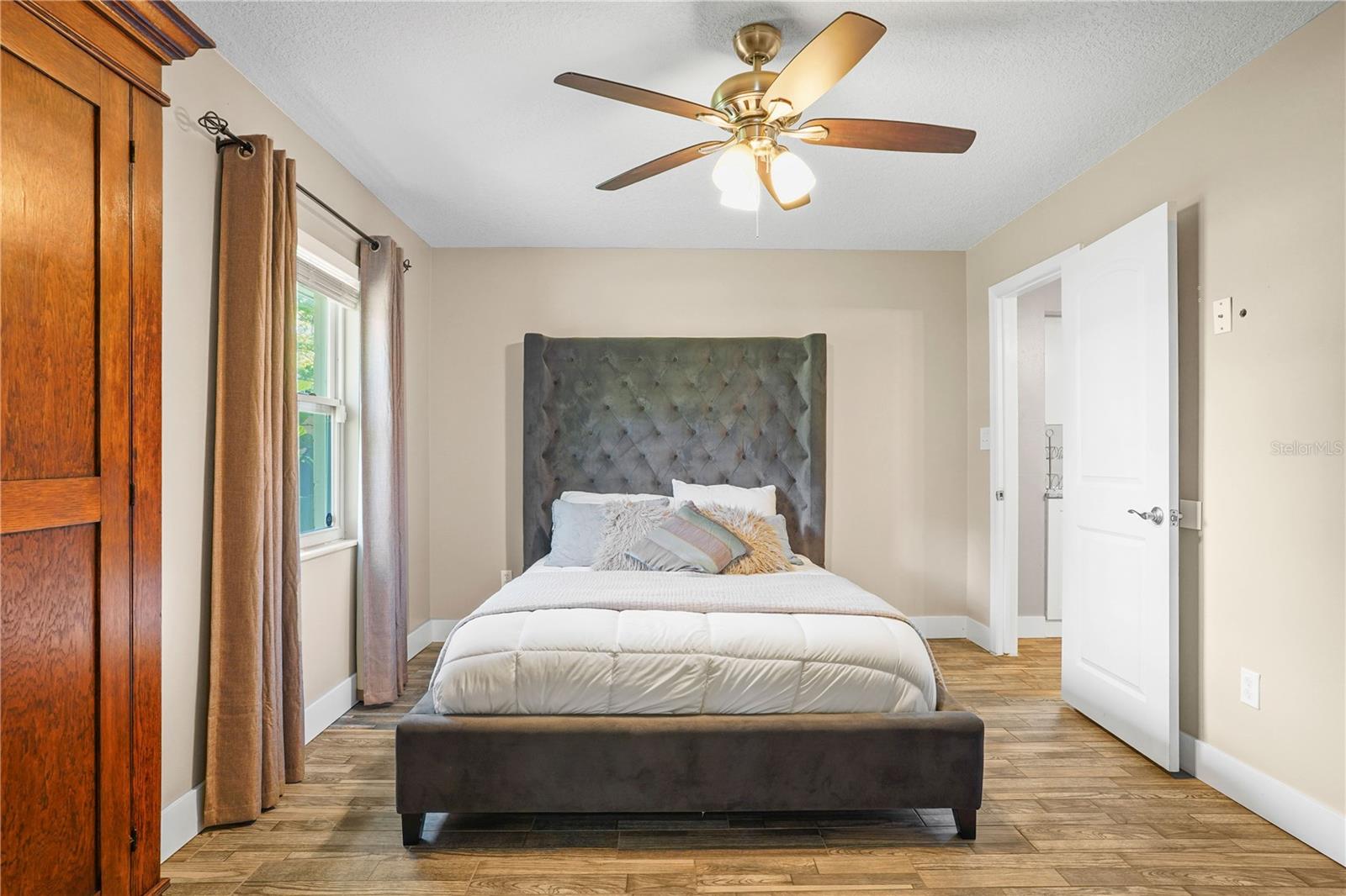 5301 PINEVIEW WAY, APOPKA, FL, 32703