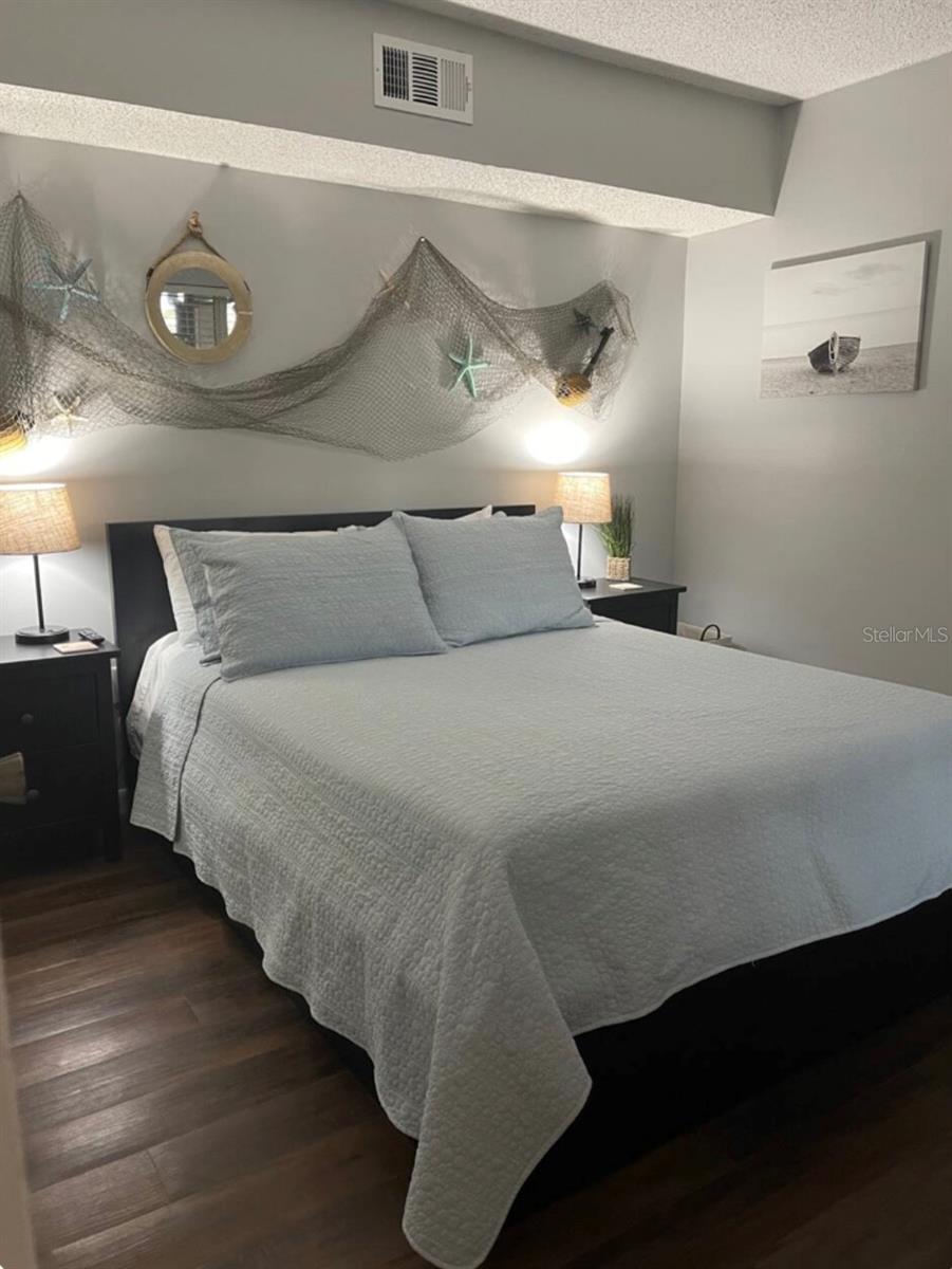 253 REX PL #B, MADEIRA BEACH, FL, 33708