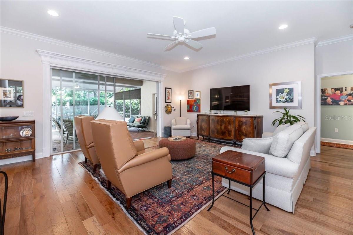 2021 WISTERIA LN, LAKELAND, FL, 33813