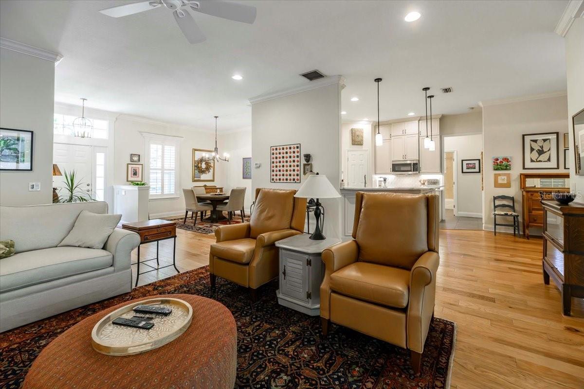 2021 WISTERIA LN, LAKELAND, FL, 33813