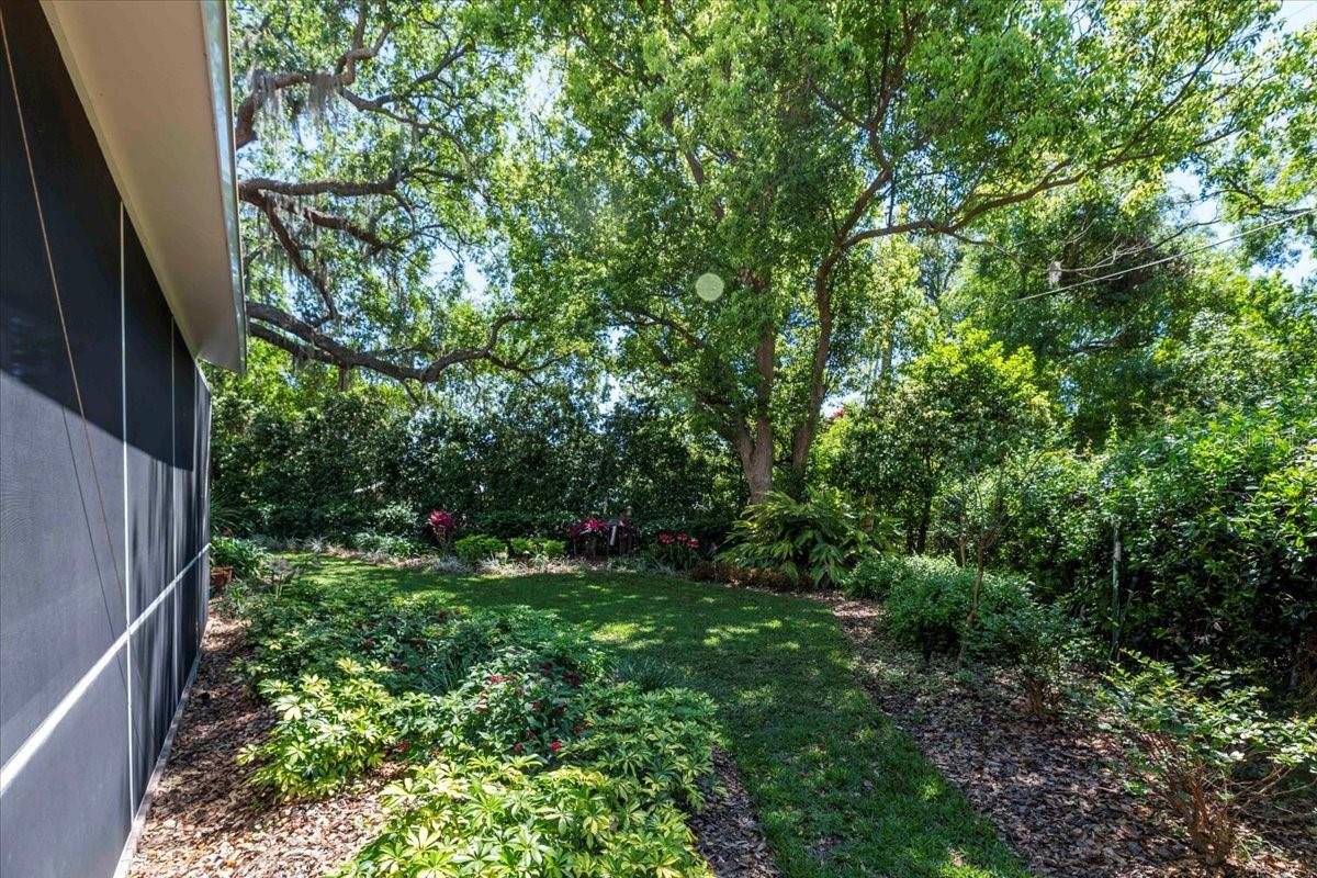 2021 WISTERIA LN, LAKELAND, FL, 33813