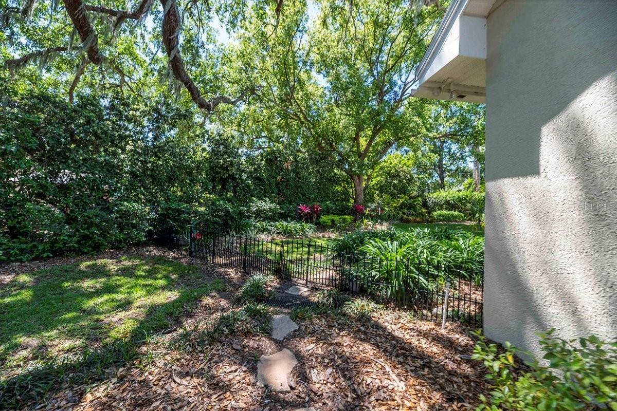 2021 WISTERIA LN, LAKELAND, FL, 33813