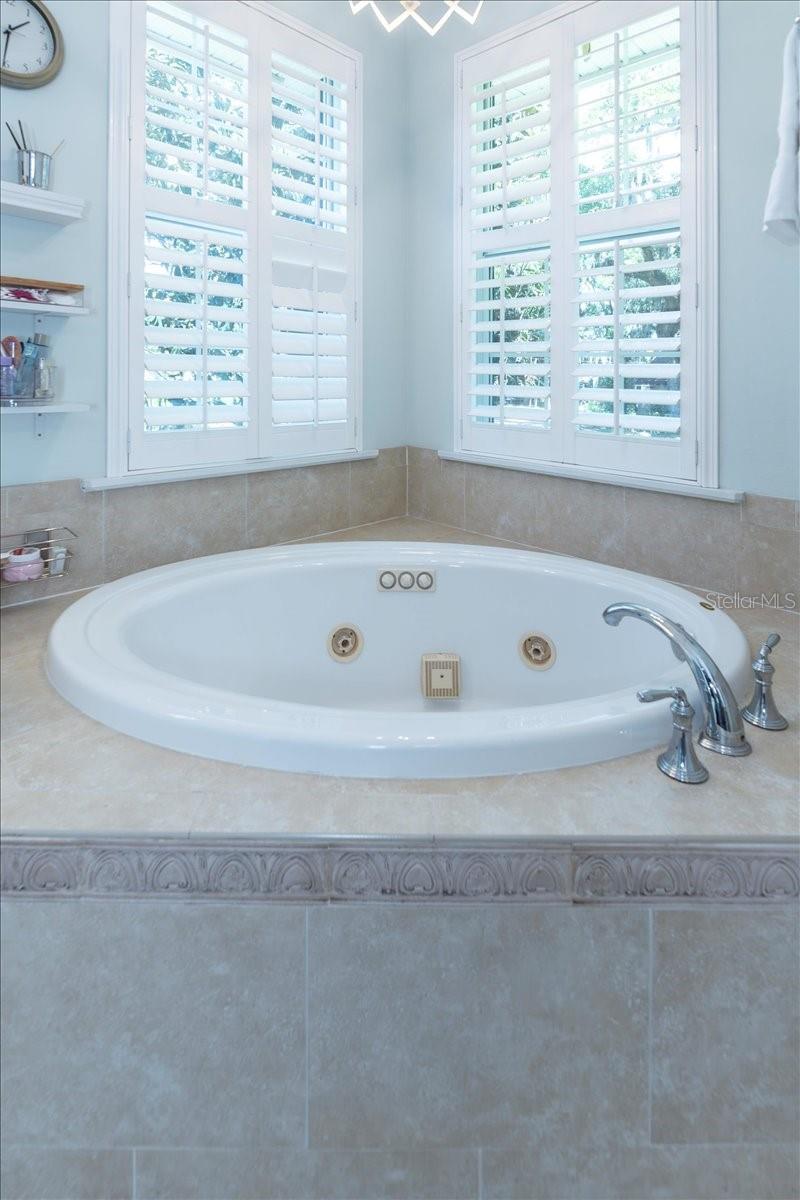 2021 WISTERIA LN, LAKELAND, FL, 33813