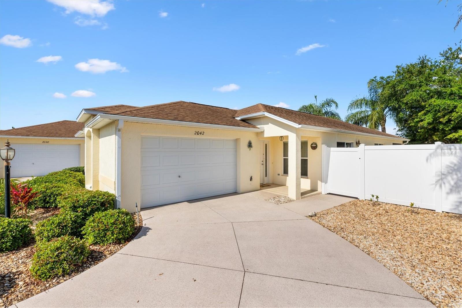 2042 HYDRANGEA AVE, THE VILLAGES, FL, 32162