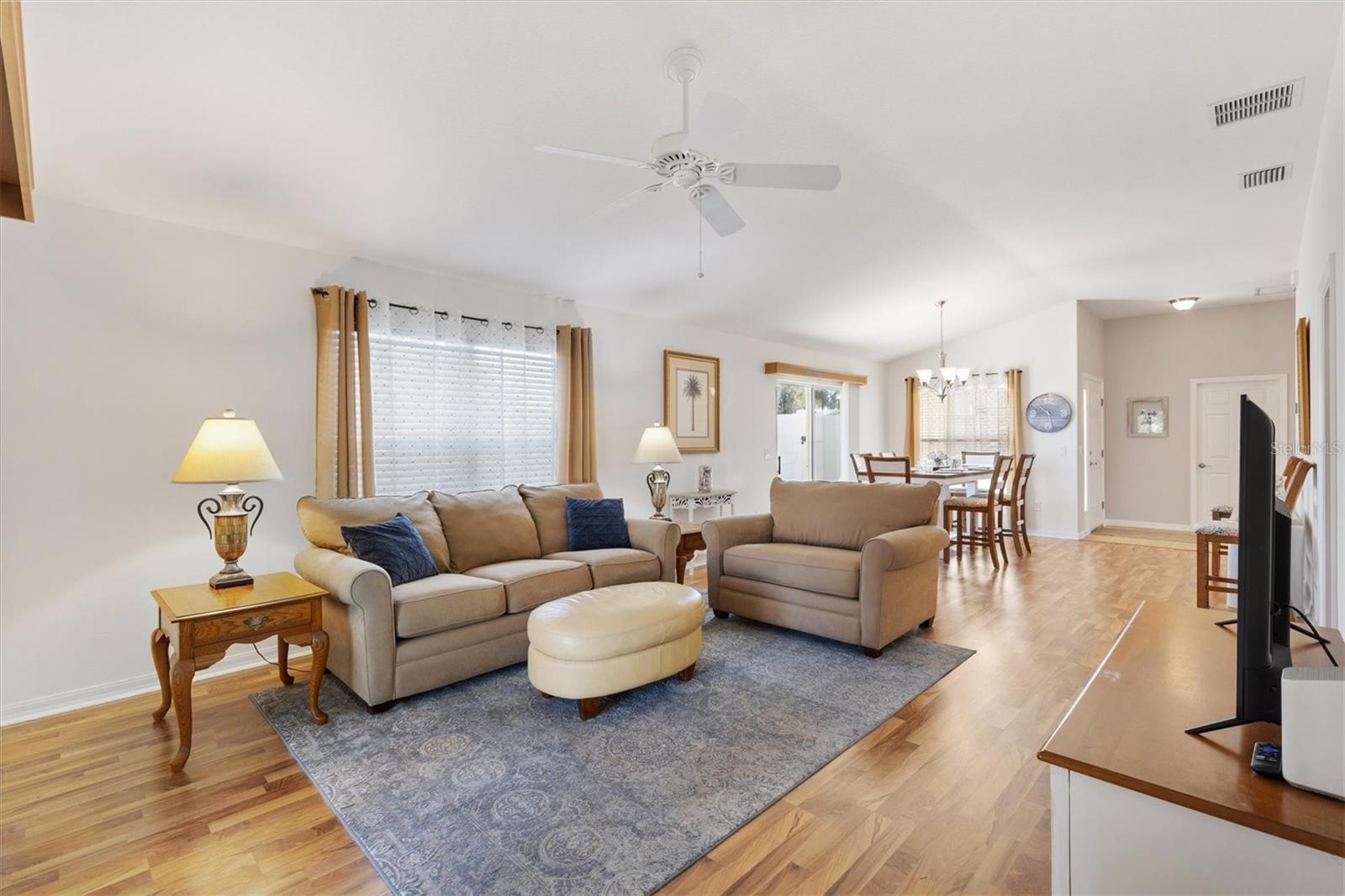 2042 HYDRANGEA AVE, THE VILLAGES, FL, 32162