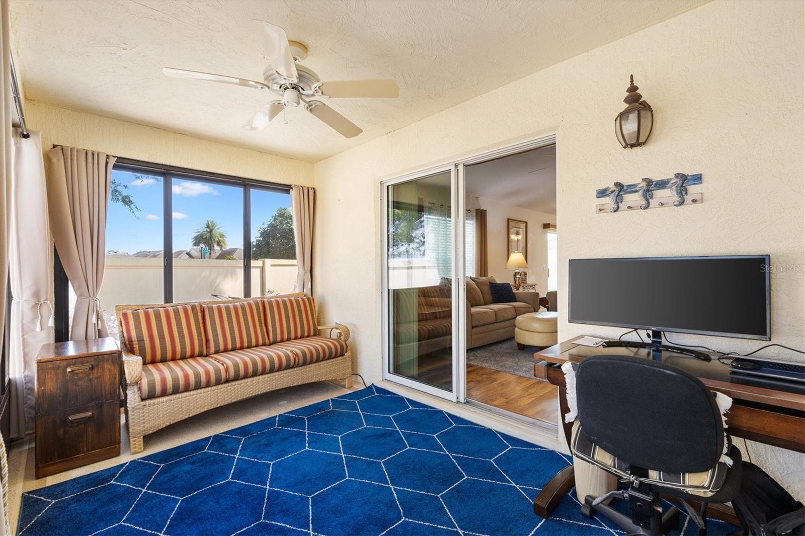 2042 HYDRANGEA AVE, THE VILLAGES, FL, 32162