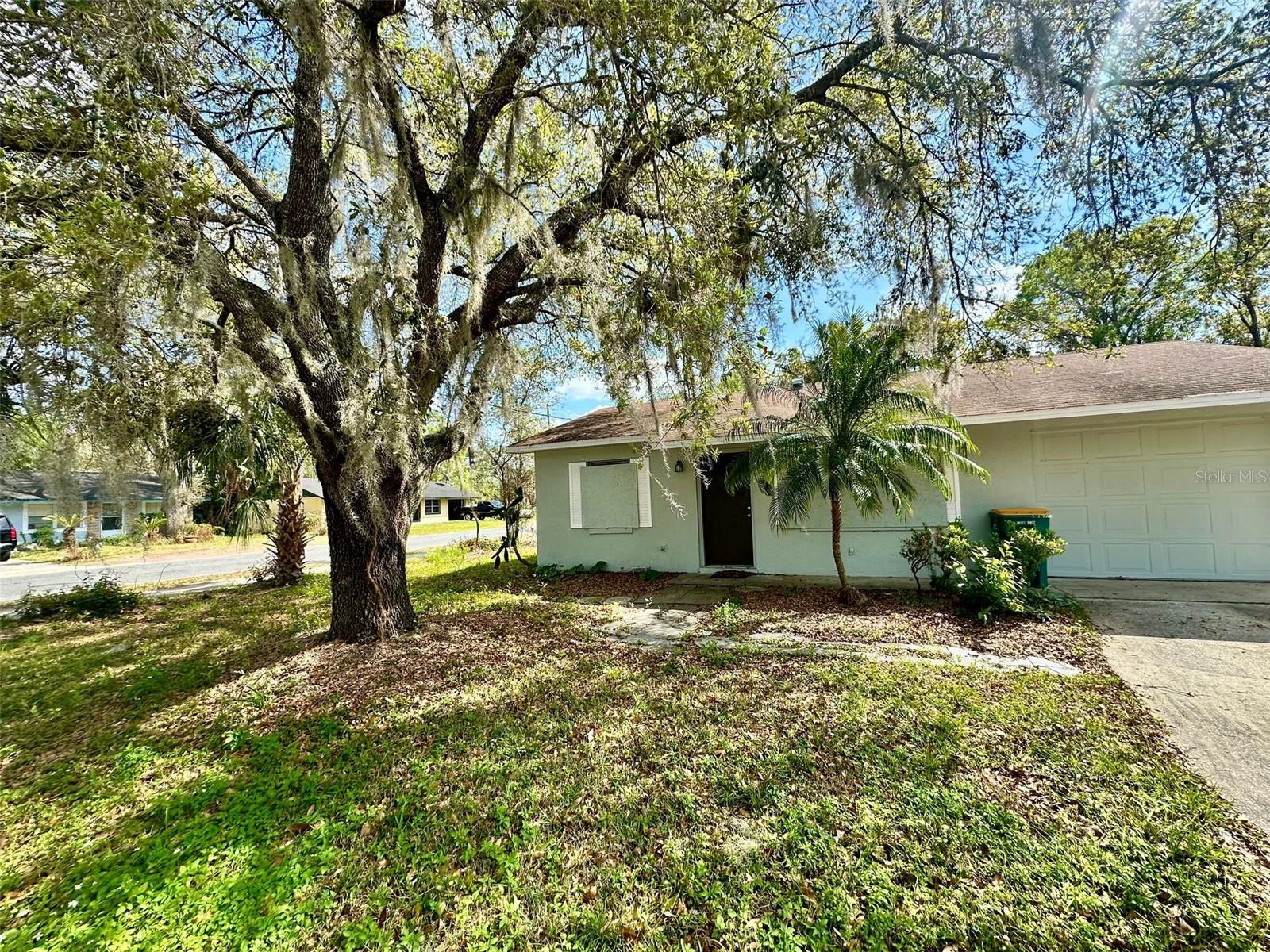 2112 VIRGINIA AVE, EUSTIS, FL, 32726