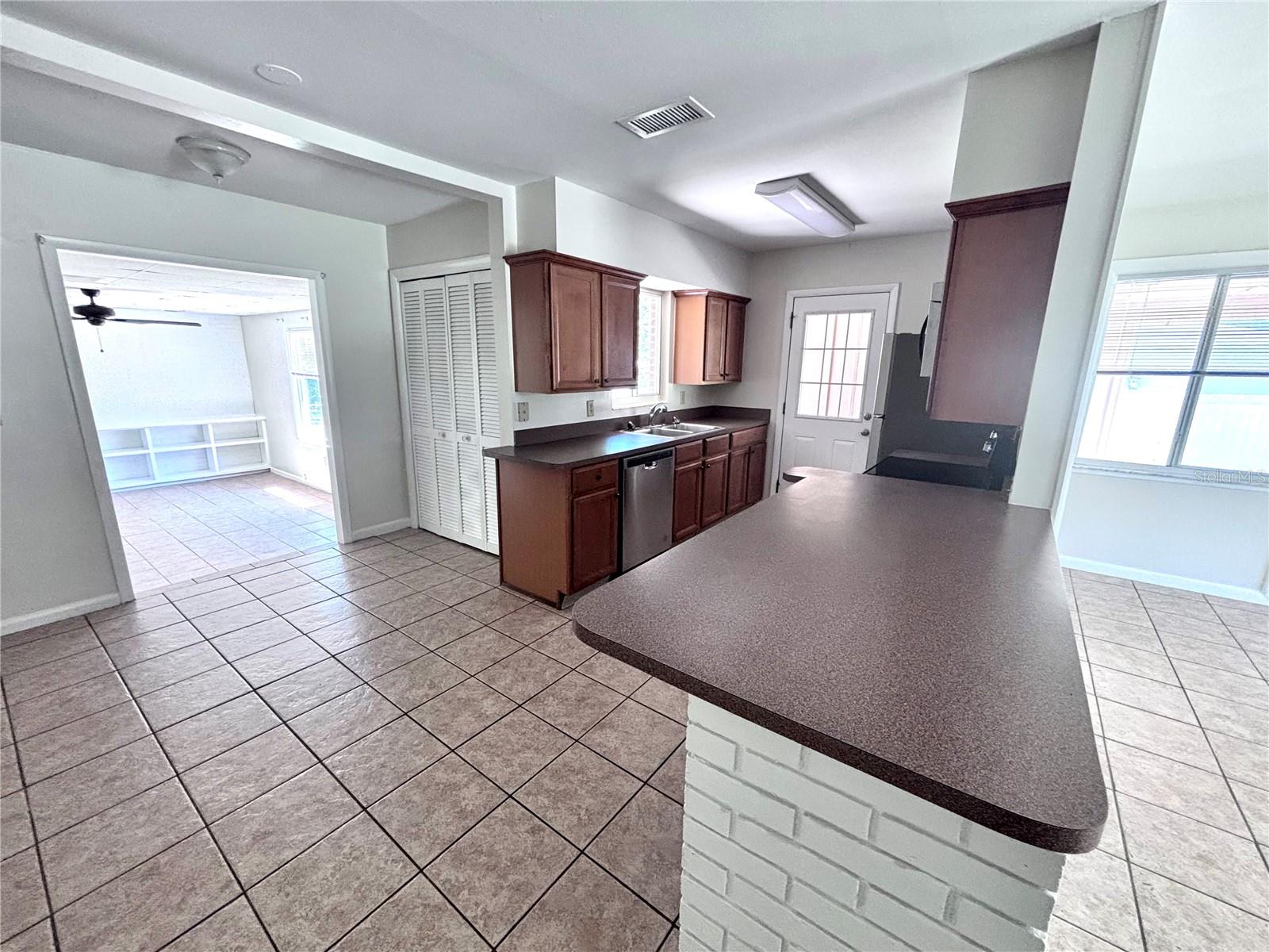 649 SE 33RD AVE, OCALA, FL, 34471