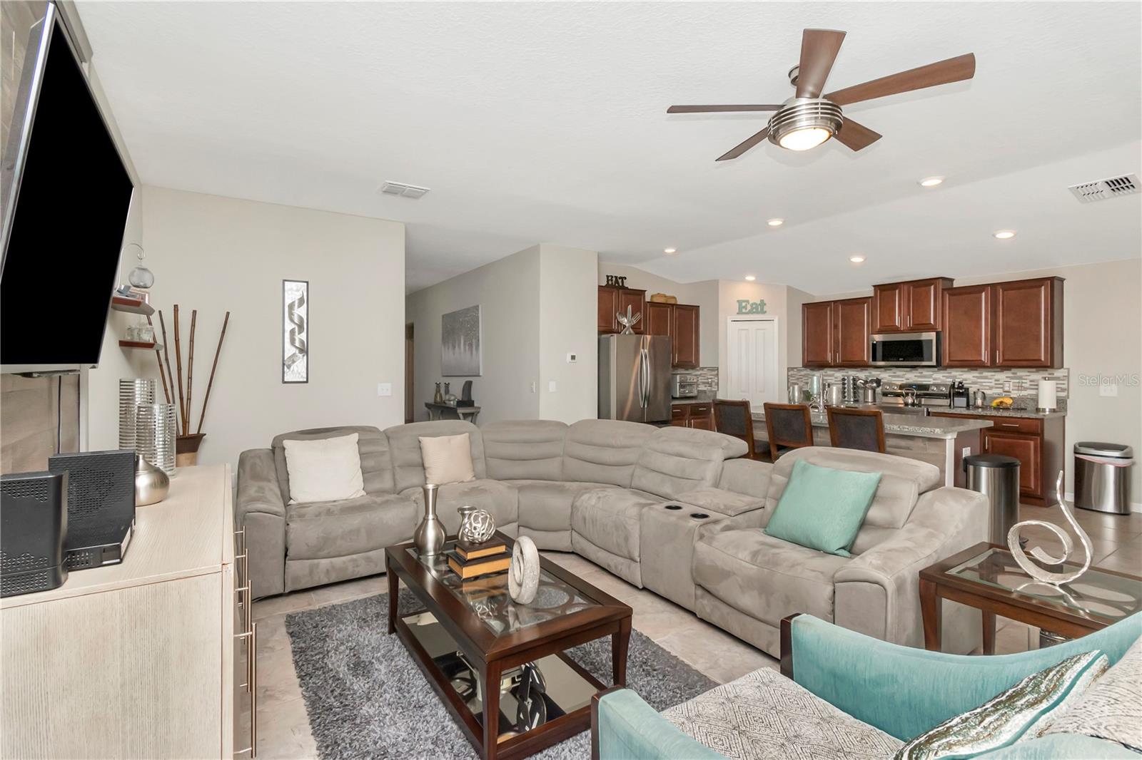 7019 WISEMAN RUN DR, SUN CITY CENTER, FL, 33573