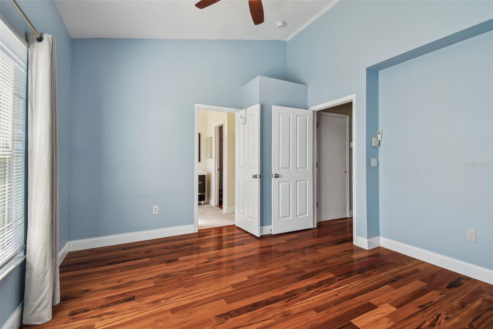 9910 NEW PARKE RD, TAMPA, FL, 33626