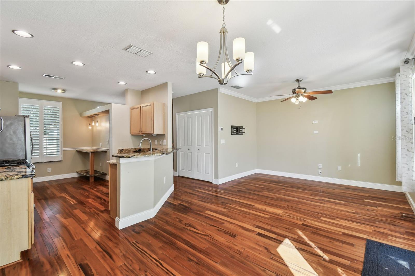 9910 NEW PARKE RD, TAMPA, FL, 33626