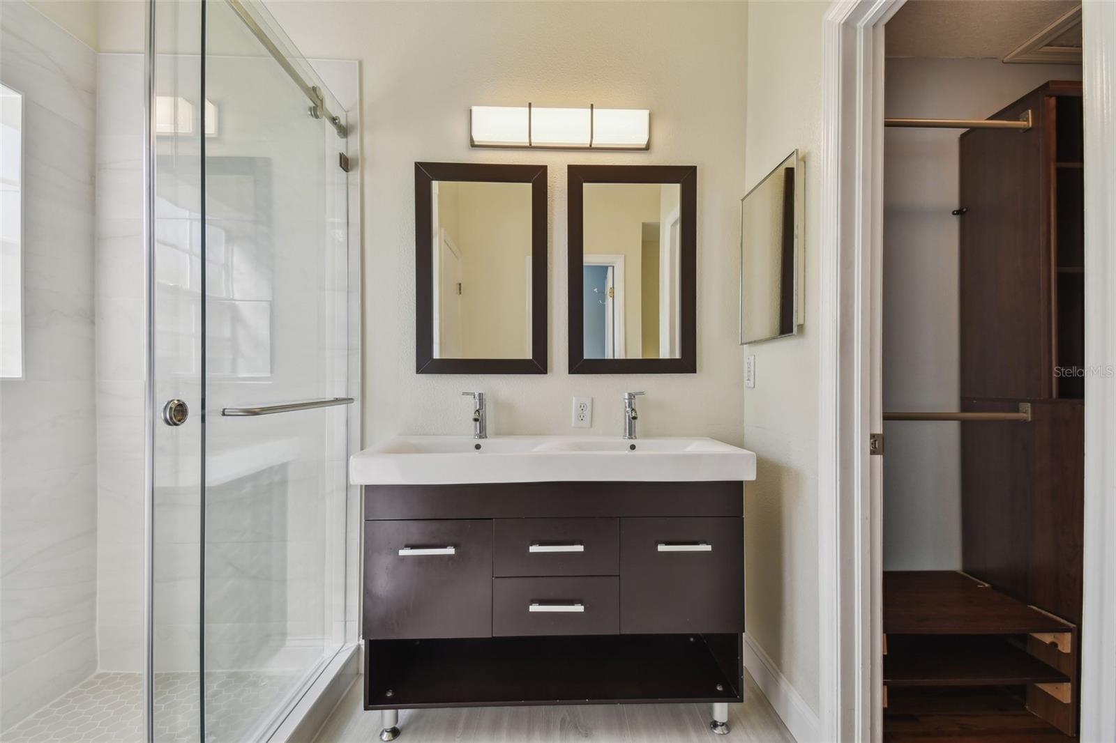 9910 NEW PARKE RD, TAMPA, FL, 33626