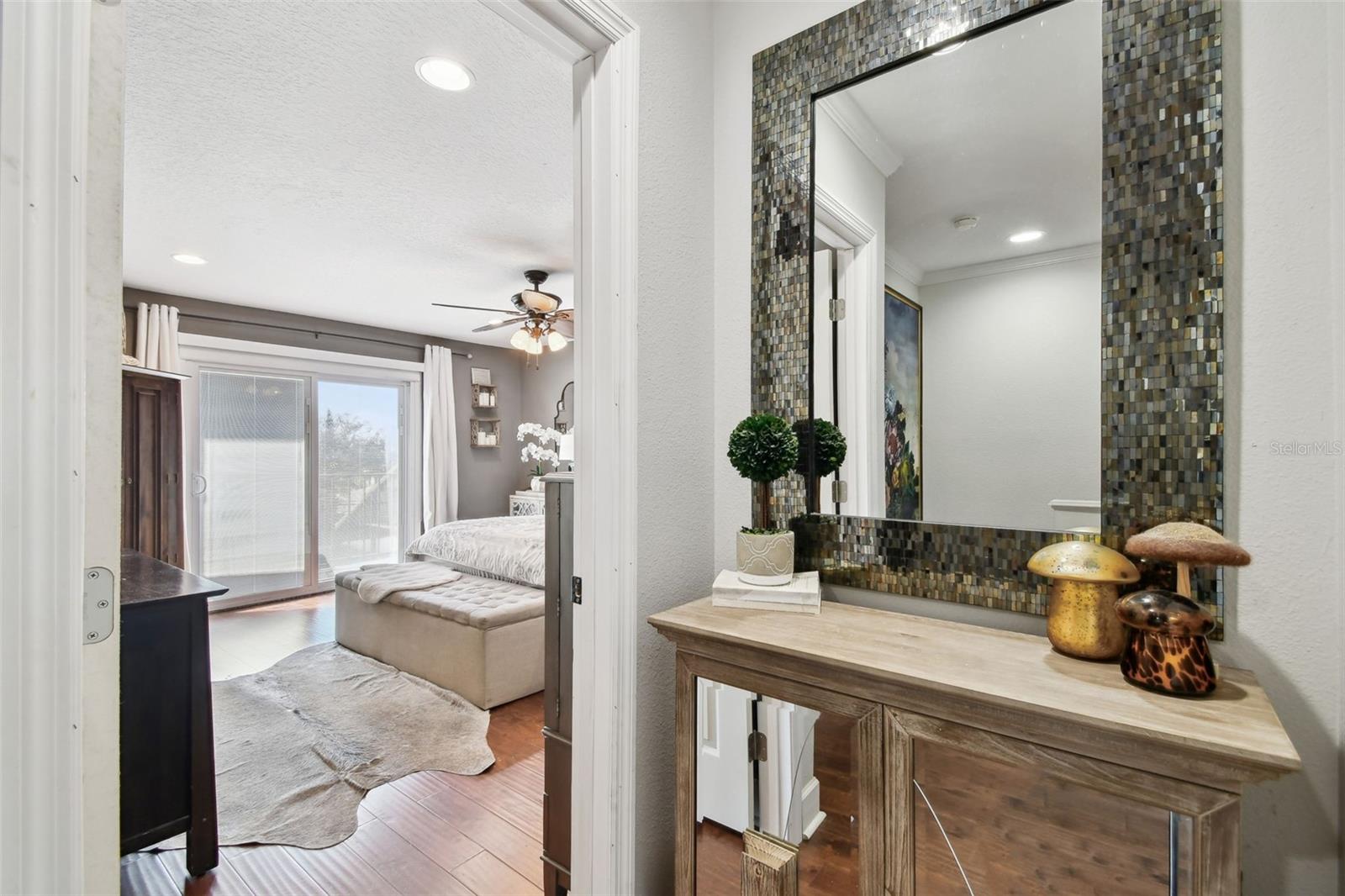 166 E DAVIS BLVD, TAMPA, FL, 33606