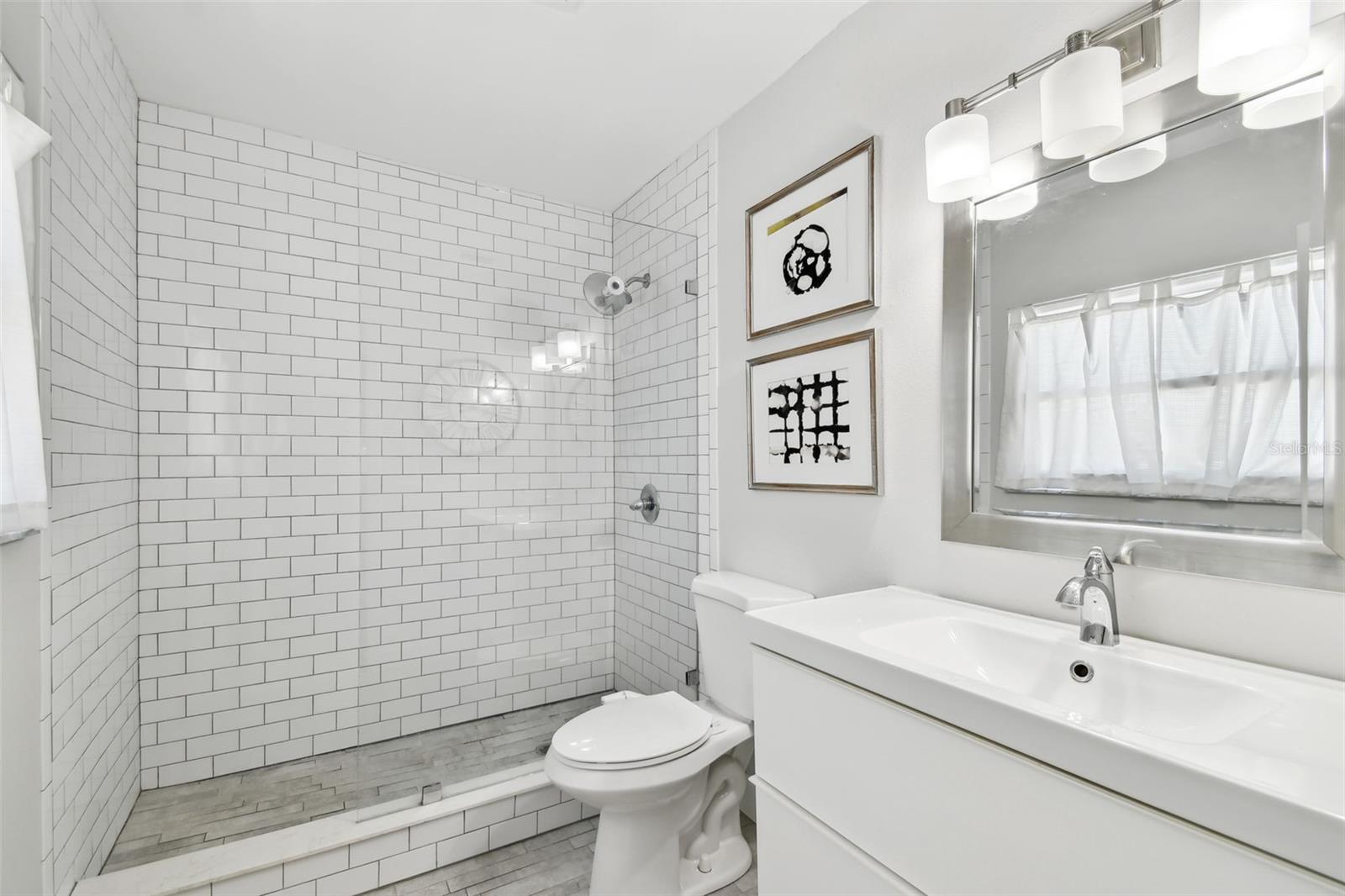 166 E DAVIS BLVD, TAMPA, FL, 33606