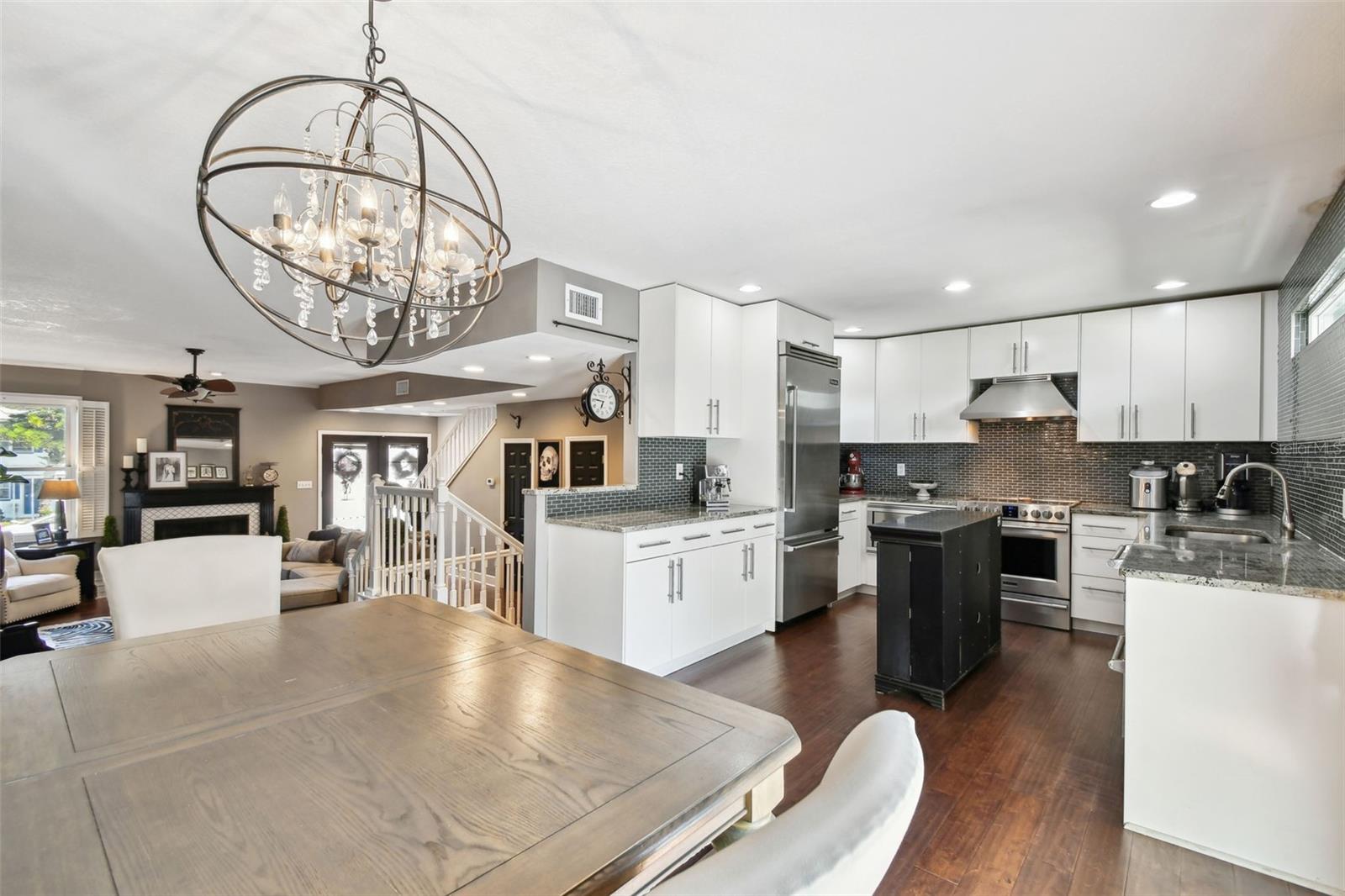 166 E DAVIS BLVD, TAMPA, FL, 33606