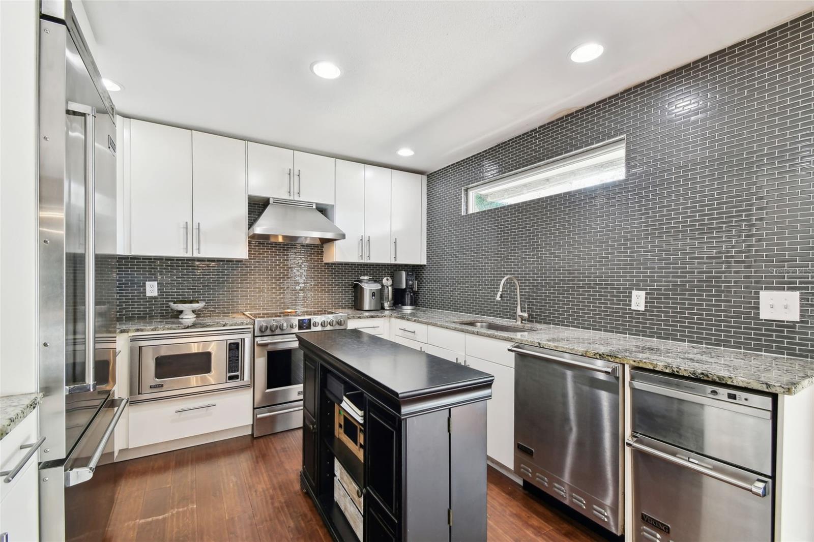 166 E DAVIS BLVD, TAMPA, FL, 33606