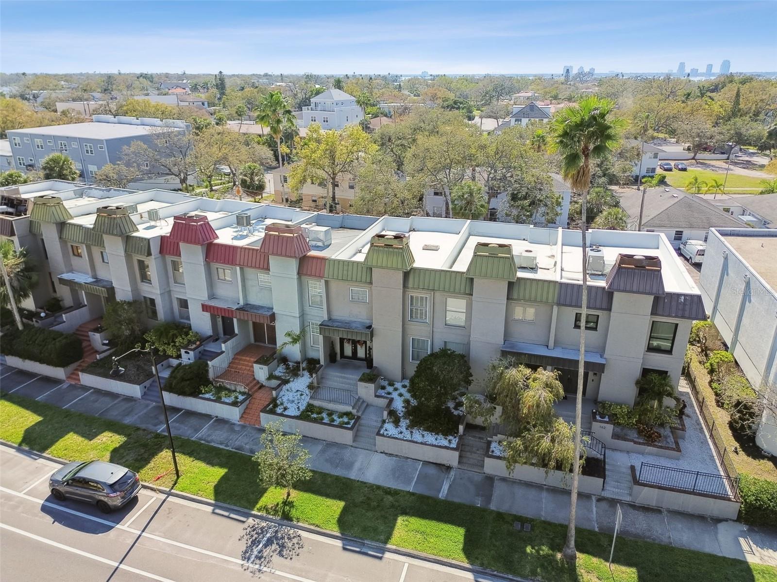 166 E DAVIS BLVD, TAMPA, FL, 33606