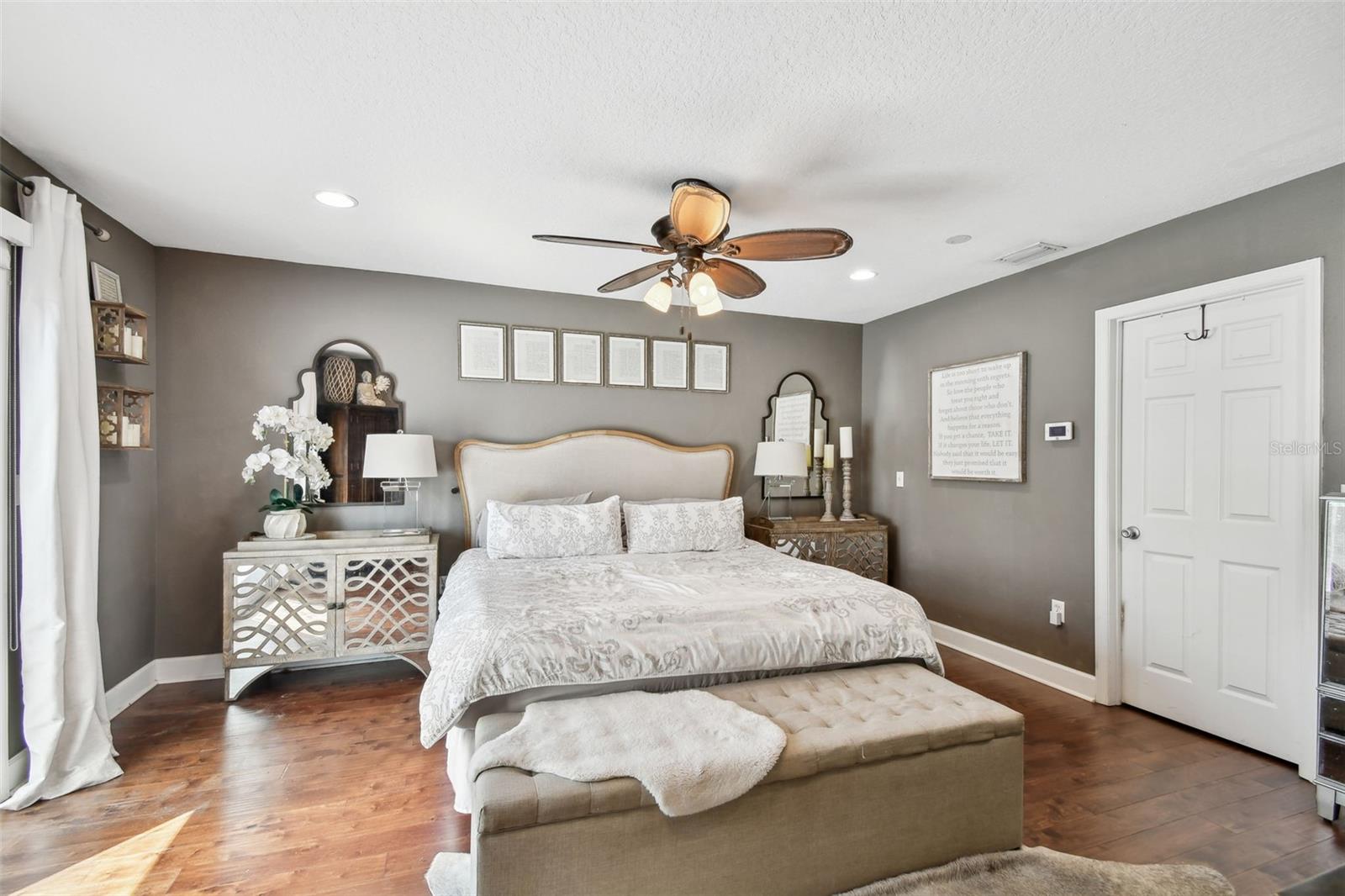 166 E DAVIS BLVD, TAMPA, FL, 33606