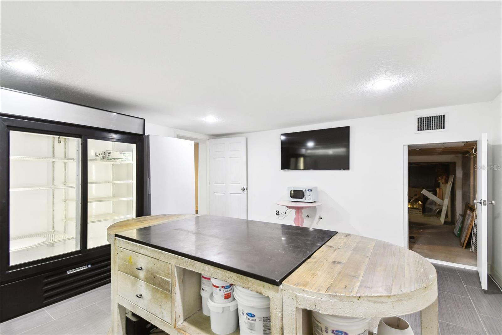 166 E DAVIS BLVD, TAMPA, FL, 33606