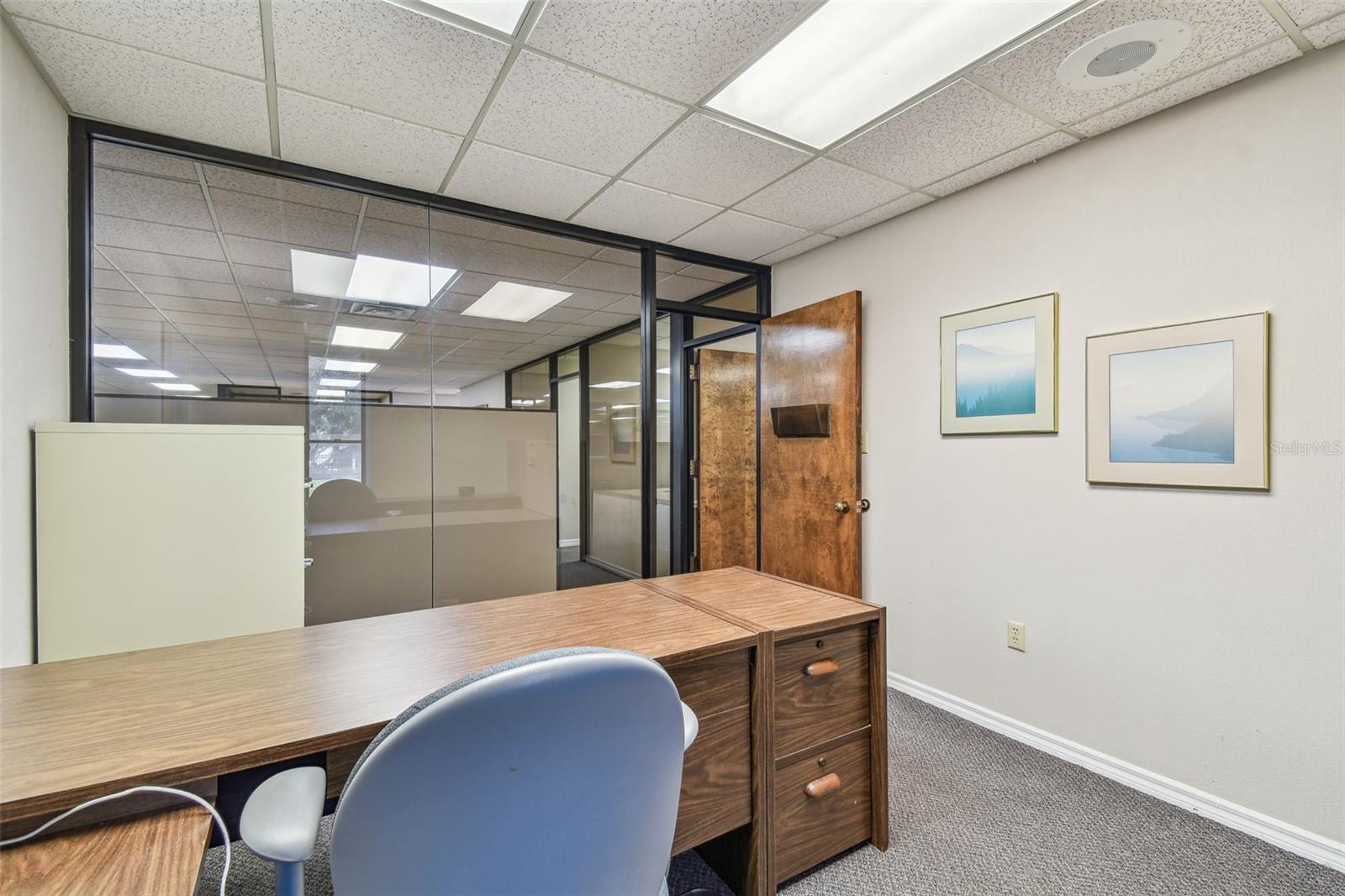 1046 W BUSCH BLVD #300, TAMPA, FL, 33612