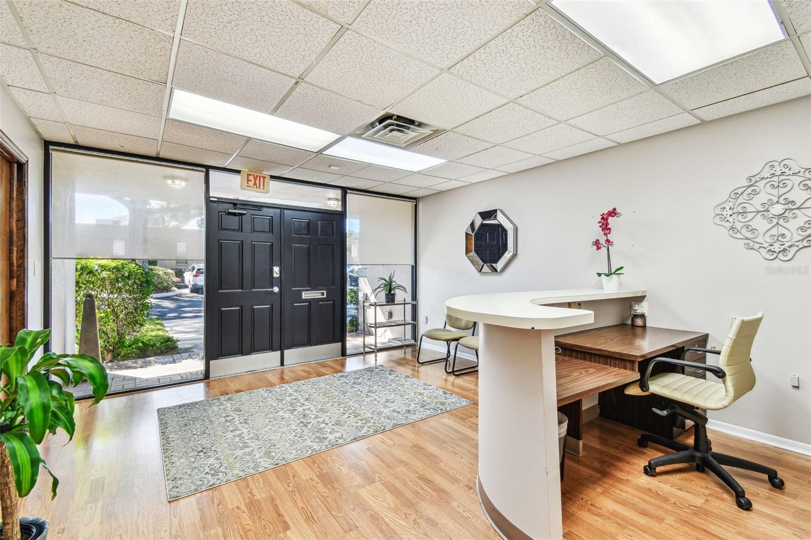 1046 W BUSCH BLVD #300, TAMPA, FL, 33612