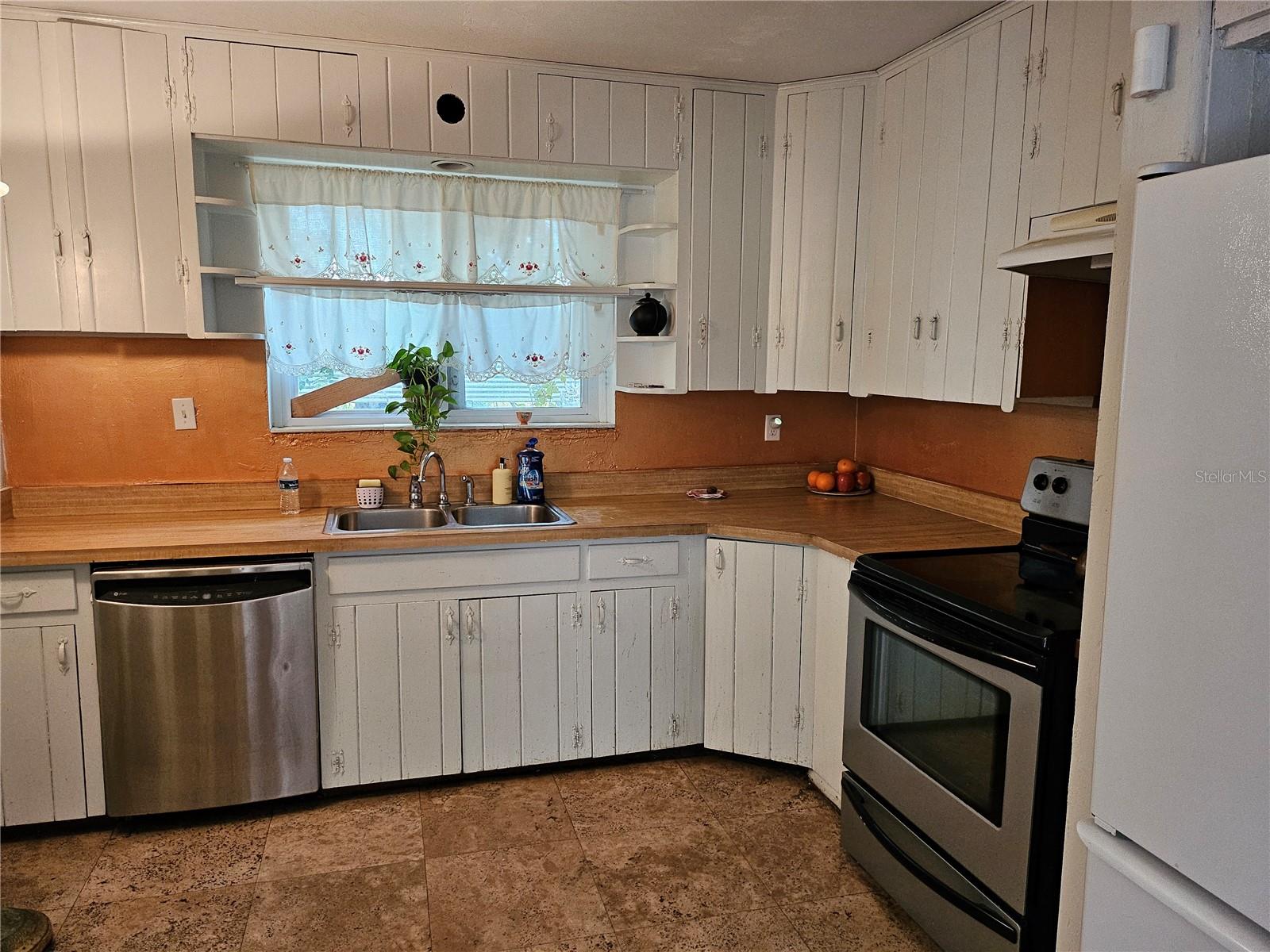2464 LOTAFUN AVE, WINTER PARK, FL, 32789