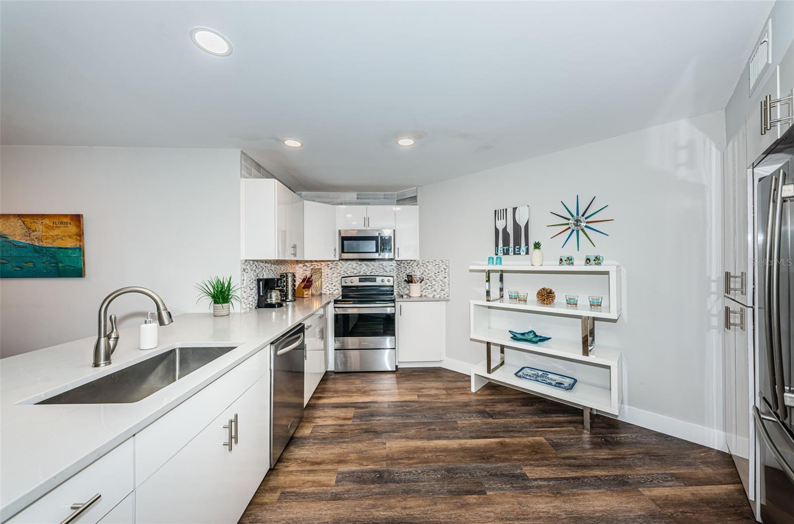 6141 BAHIA DEL MAR BLVD #129, ST PETERSBURG, FL, 33715