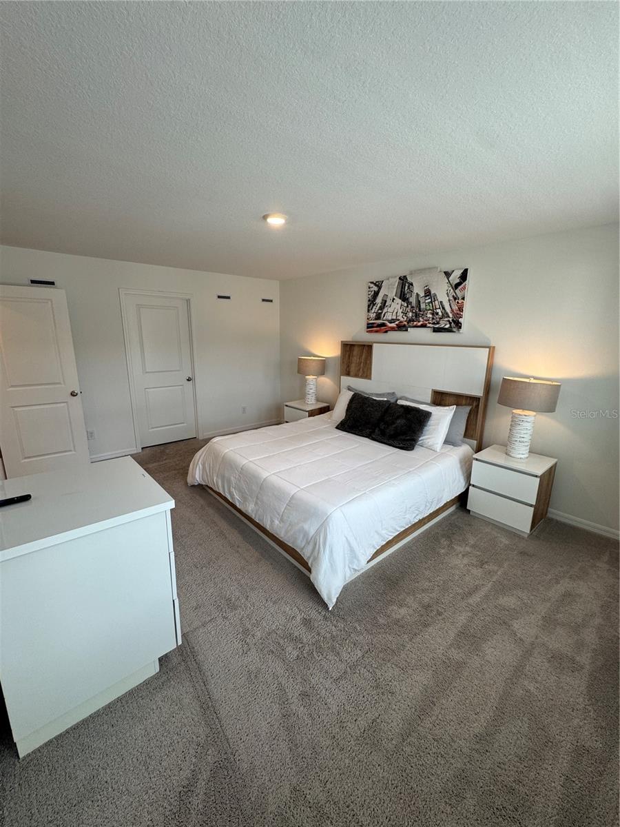 835 LONGBOAT DR, DAVENPORT, FL, 33896