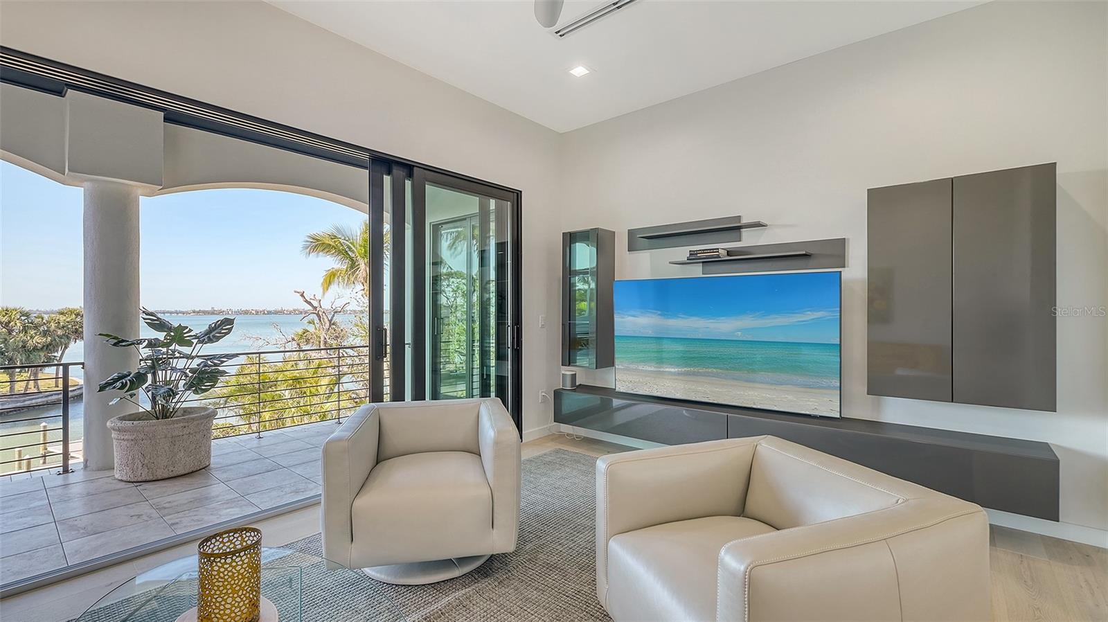 A4647101 Property Photo