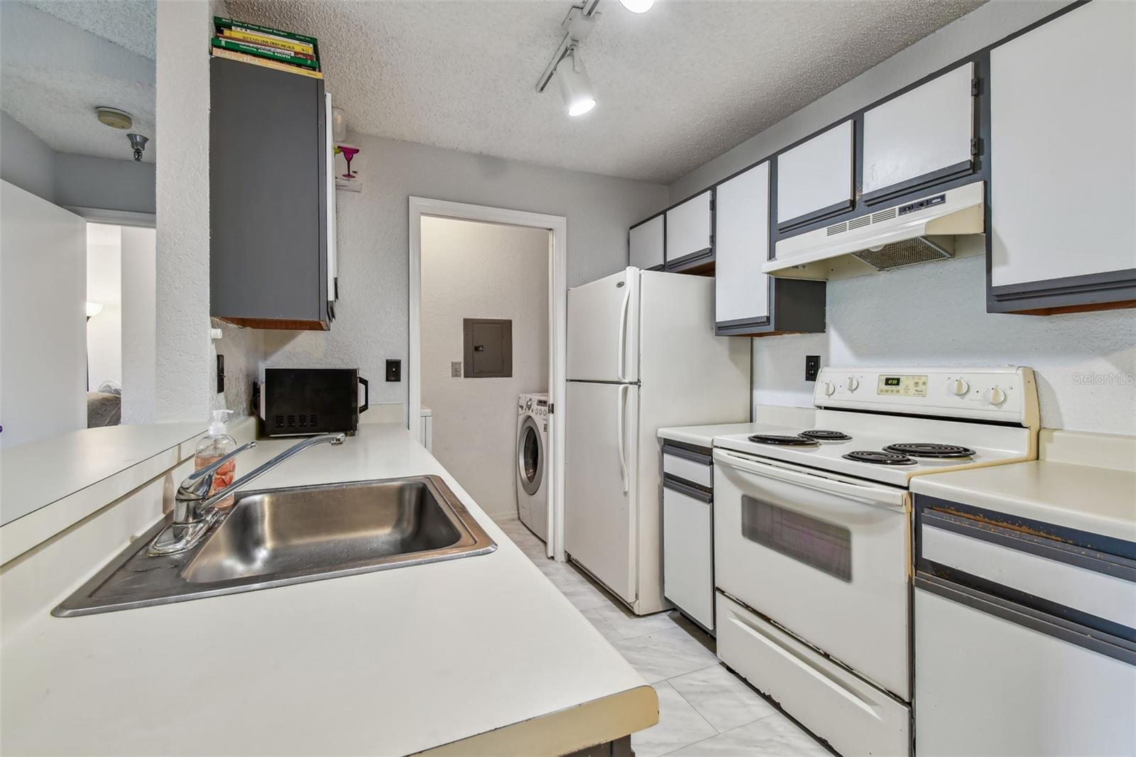 10265 GANDY BLVD N #1004, ST PETERSBURG, FL, 33702