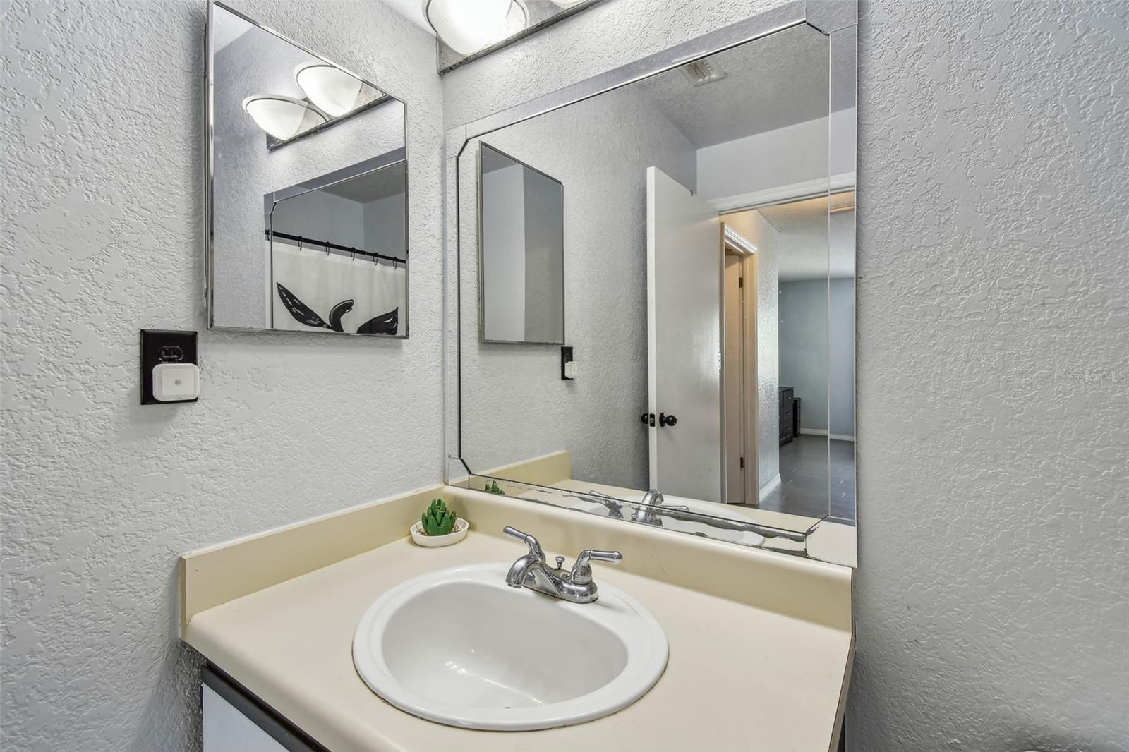 10265 GANDY BLVD N #1004, ST PETERSBURG, FL, 33702