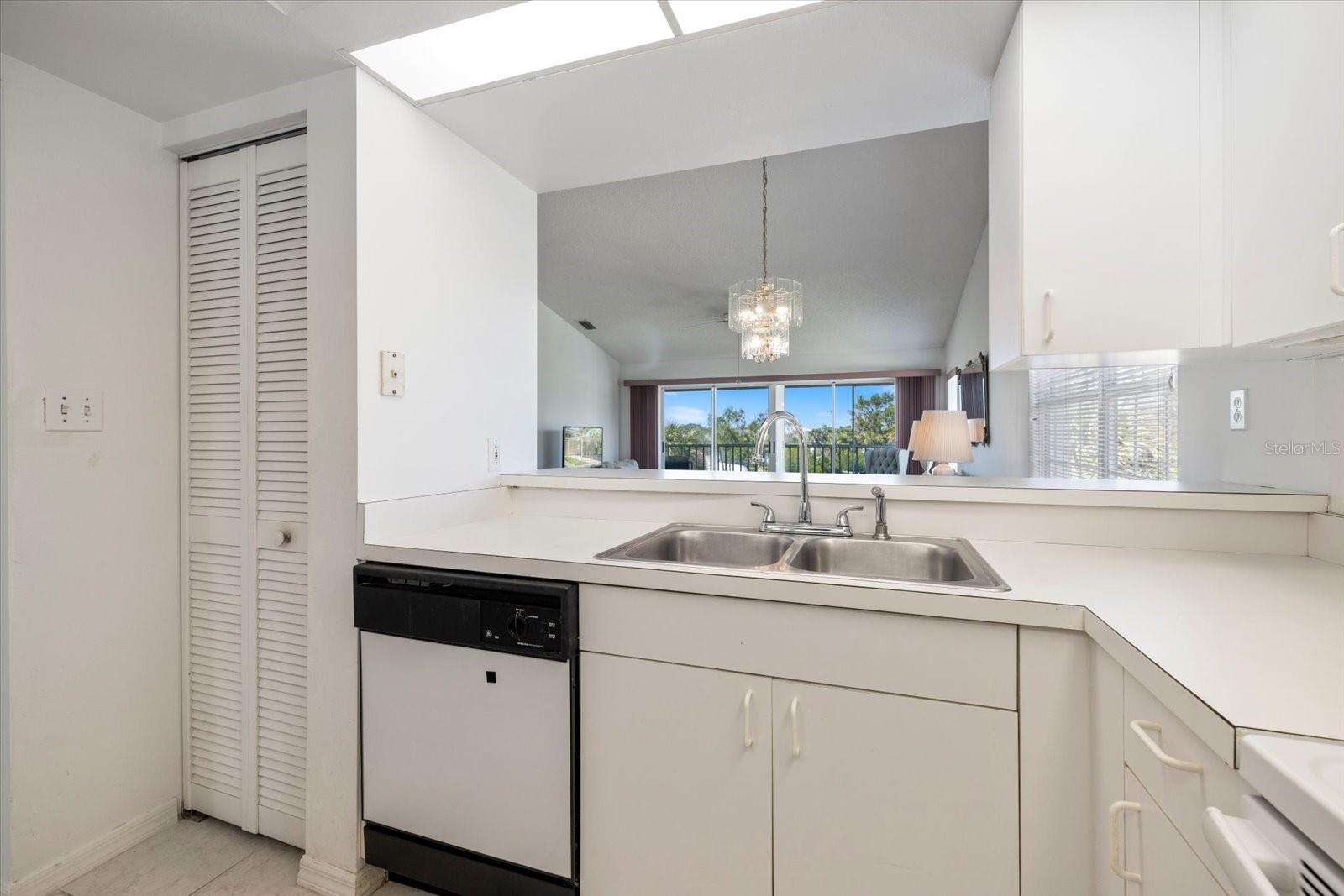 841 WATERSIDE DR #206, VENICE, FL, 34285