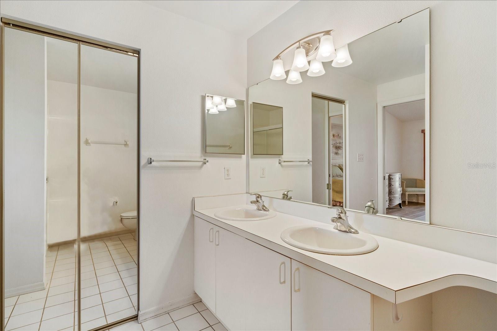 841 WATERSIDE DR #206, VENICE, FL, 34285