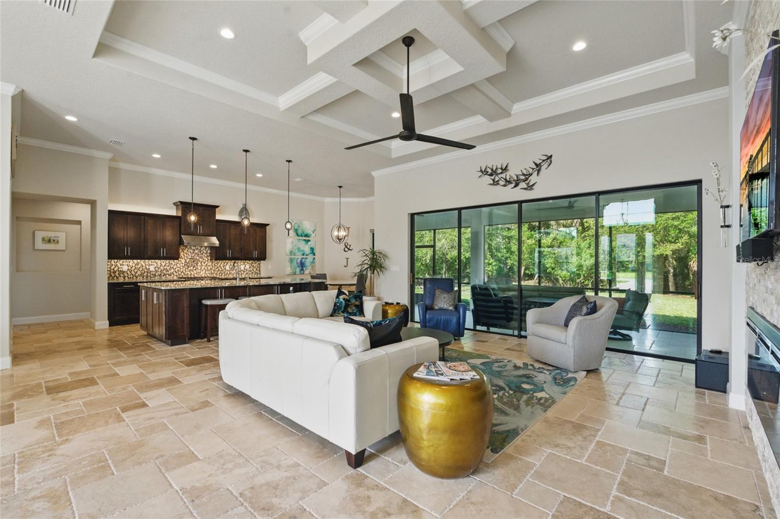 8 BLUE OAK LN, PALM COAST, FL, 32137