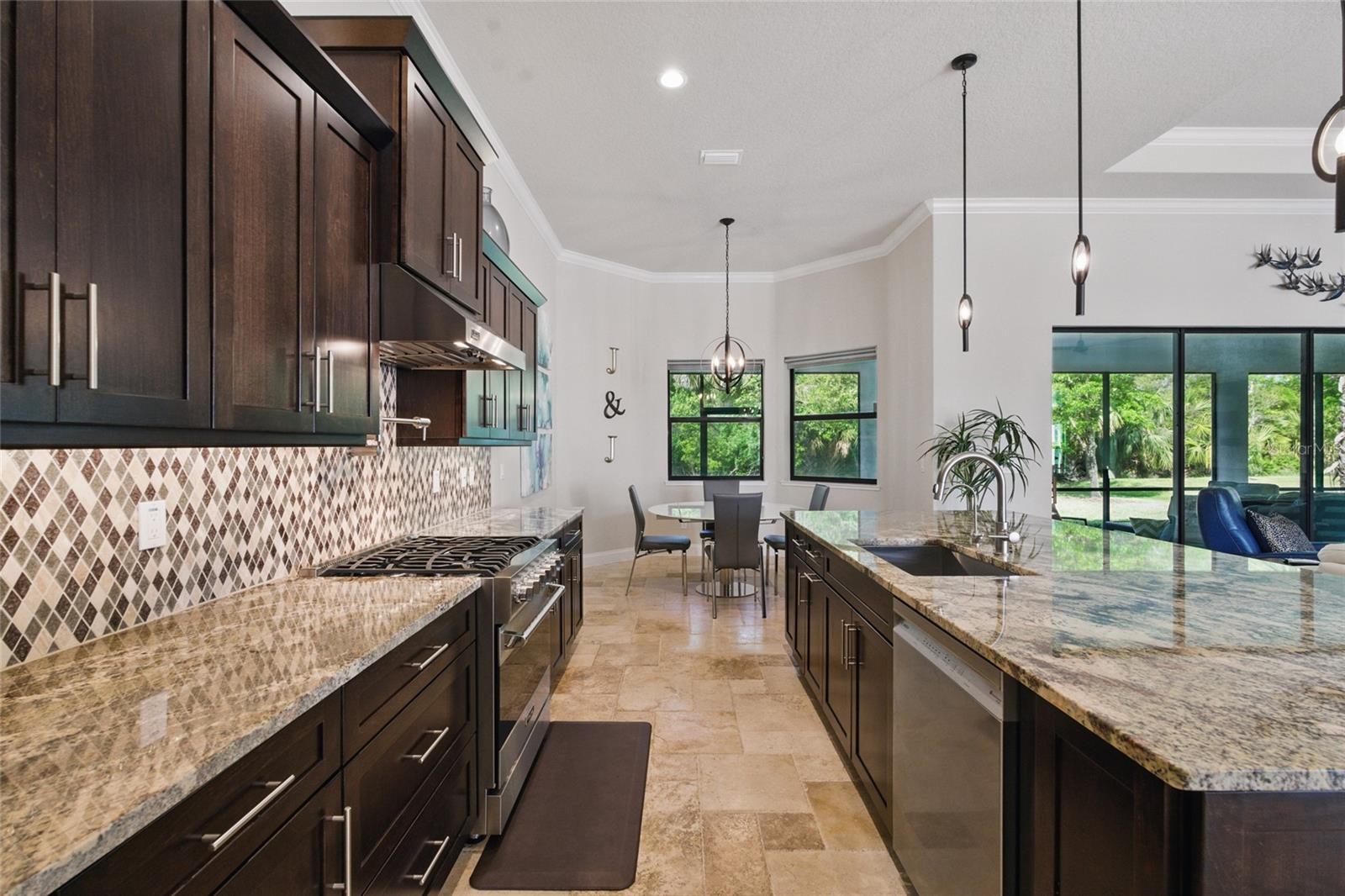 8 BLUE OAK LN, PALM COAST, FL, 32137