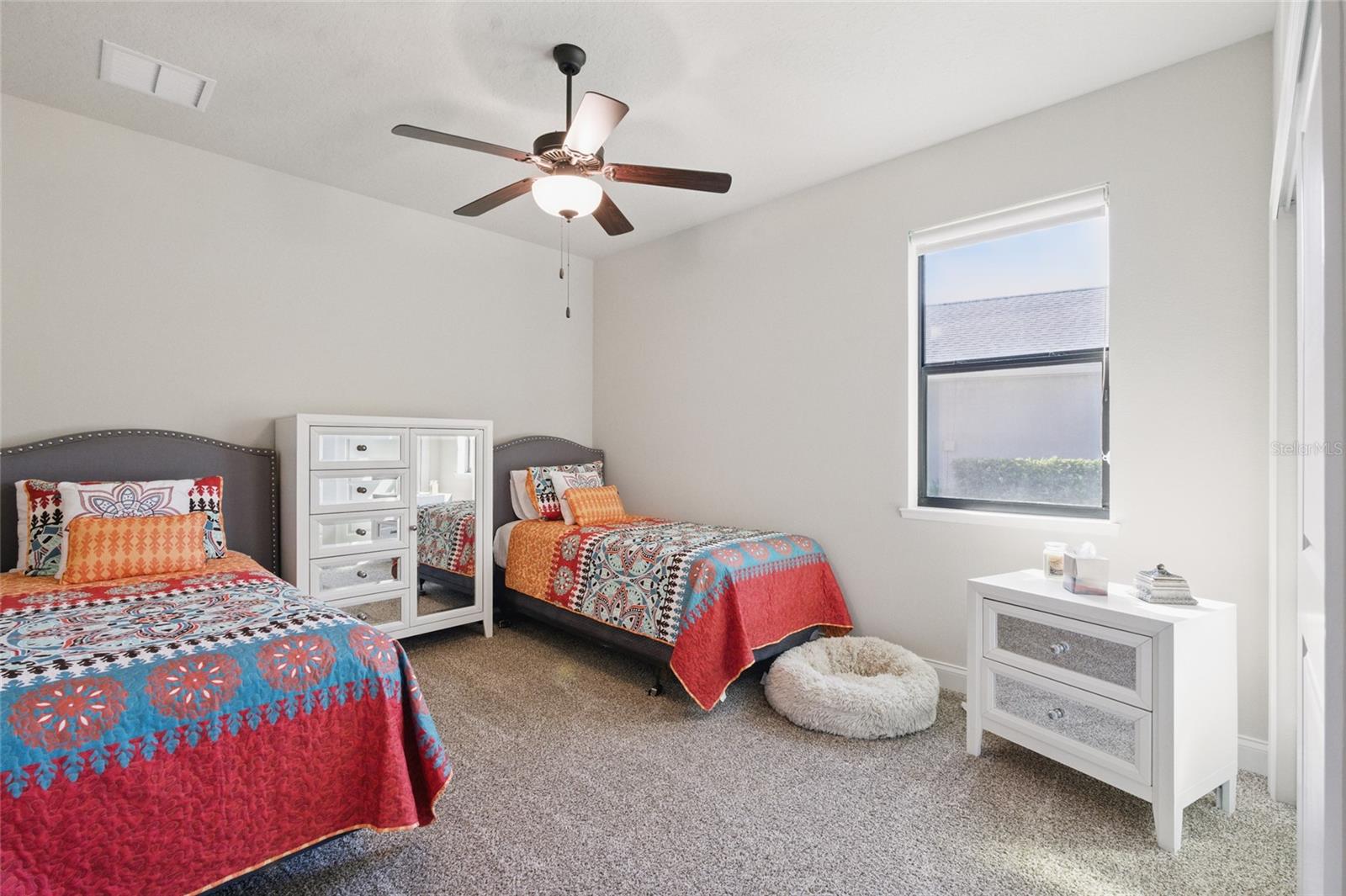 8 BLUE OAK LN, PALM COAST, FL, 32137