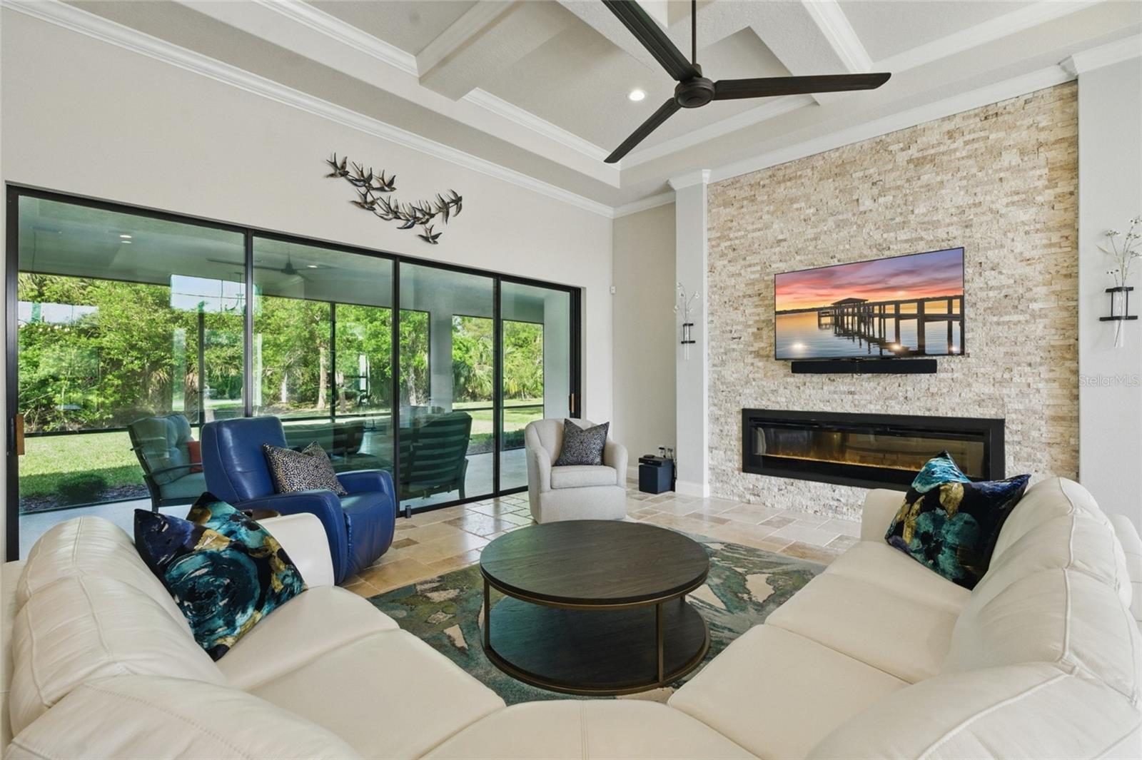 8 BLUE OAK LN, PALM COAST, FL, 32137