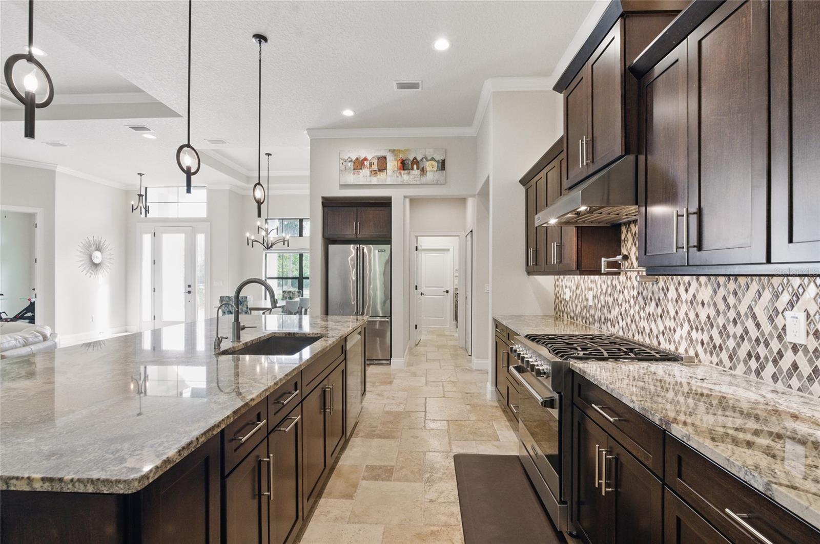 8 BLUE OAK LN, PALM COAST, FL, 32137