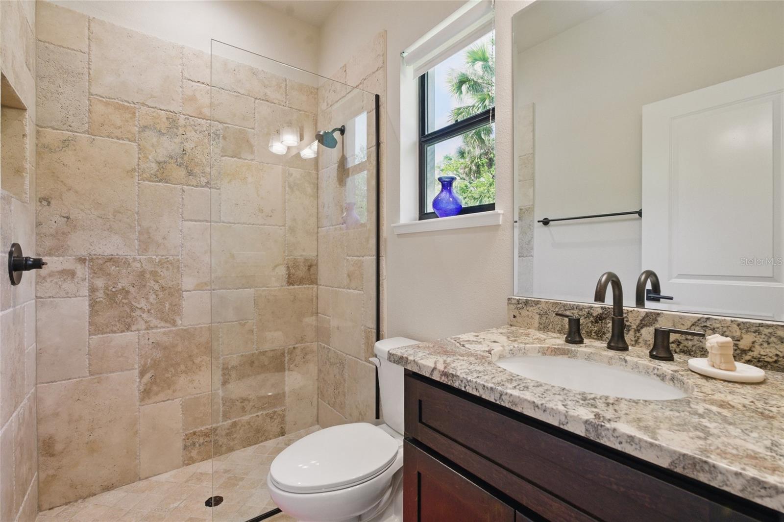 8 BLUE OAK LN, PALM COAST, FL, 32137