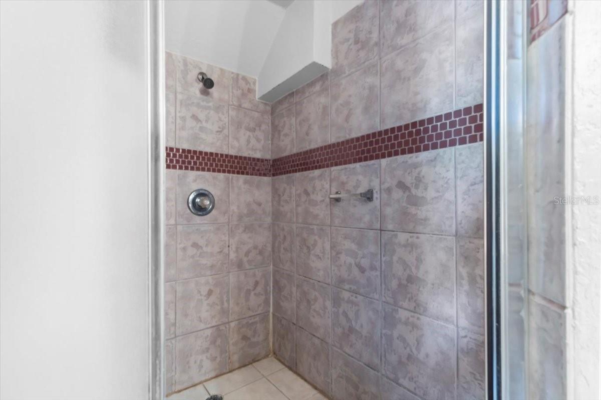 5024 SUNRIDGE PALMS DR #101, TAMPA, FL, 33617