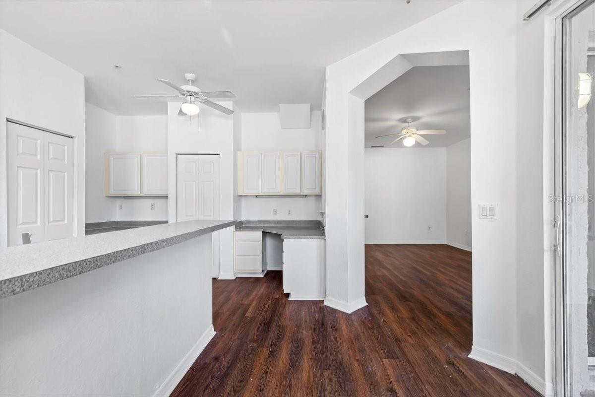 5024 SUNRIDGE PALMS DR #101, TAMPA, FL, 33617