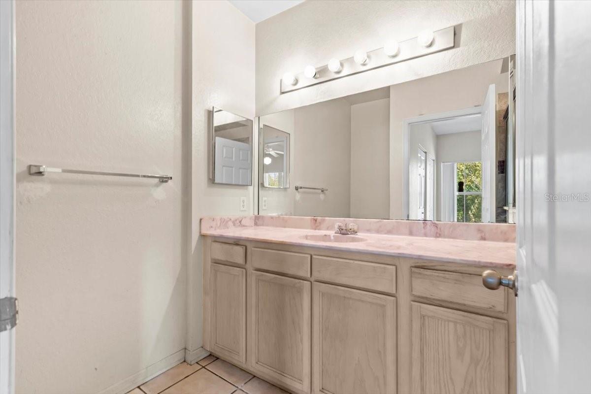 5024 SUNRIDGE PALMS DR #101, TAMPA, FL, 33617