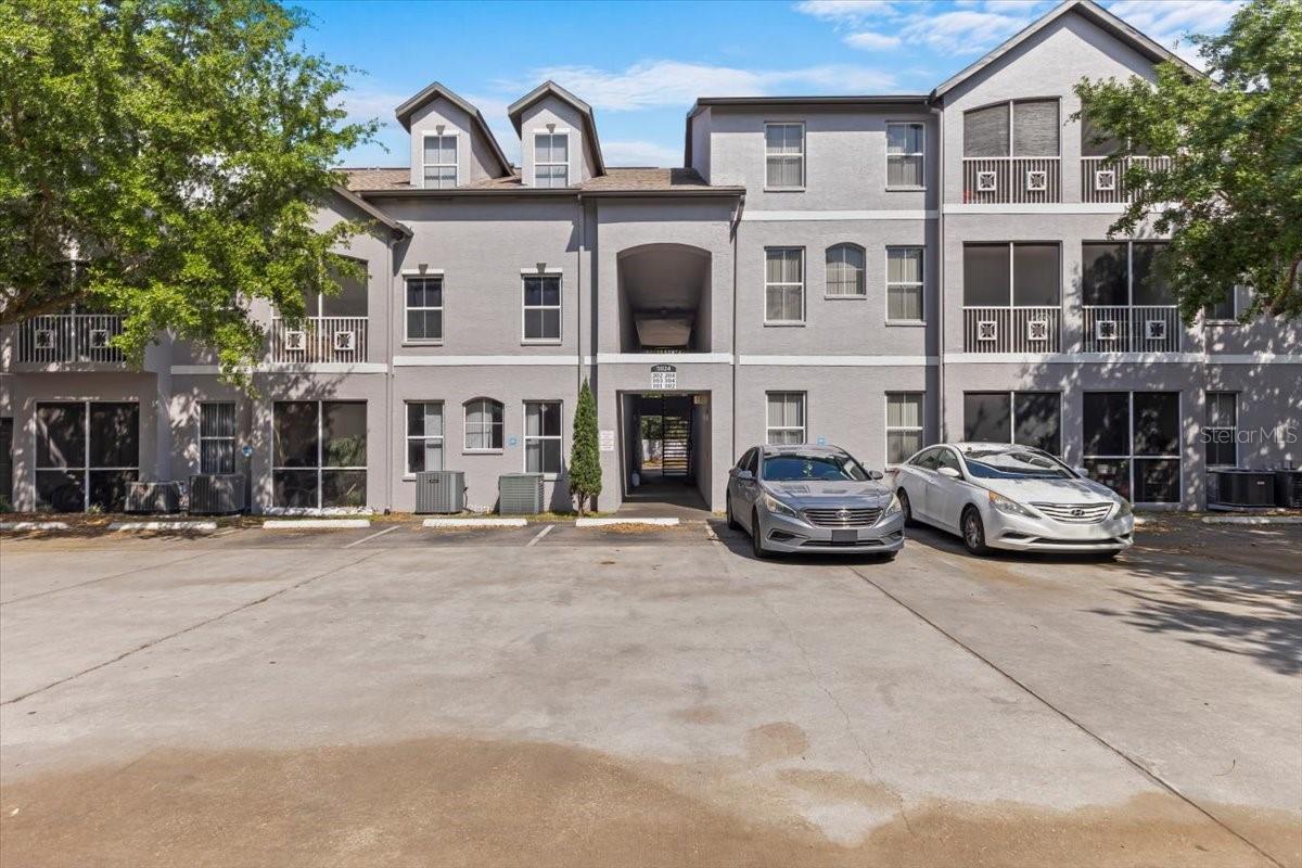5024 SUNRIDGE PALMS DR #101, TAMPA, FL, 33617