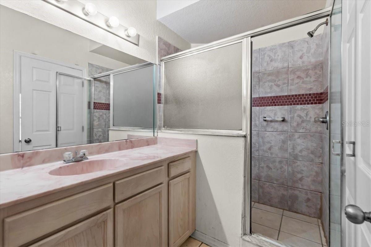 5024 SUNRIDGE PALMS DR #101, TAMPA, FL, 33617