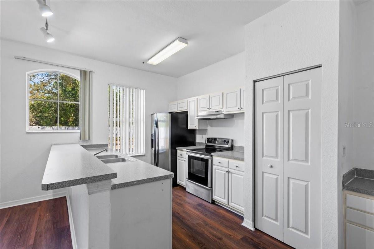 5024 SUNRIDGE PALMS DR #101, TAMPA, FL, 33617